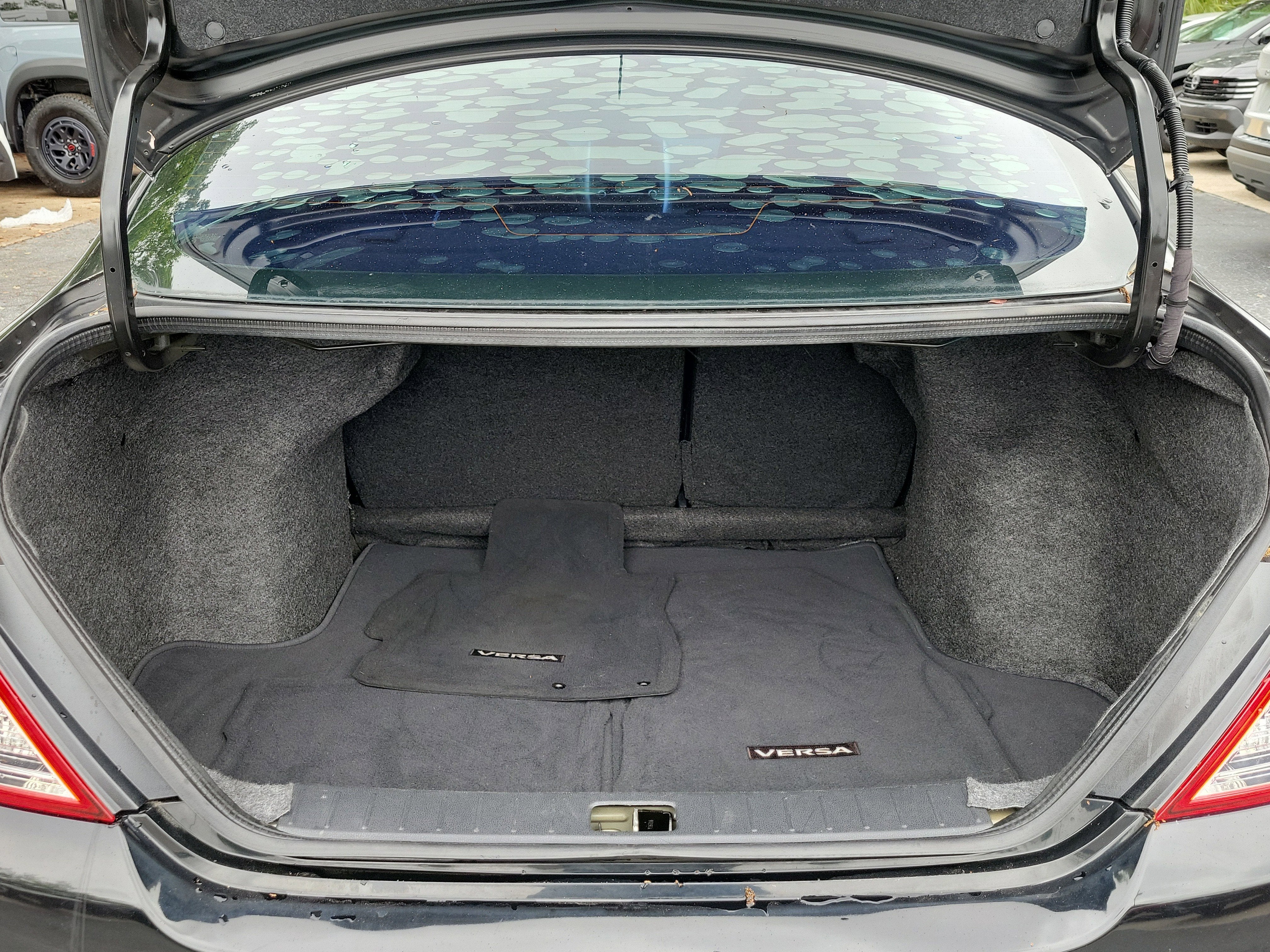 2017 Nissan Versa Sedan SV