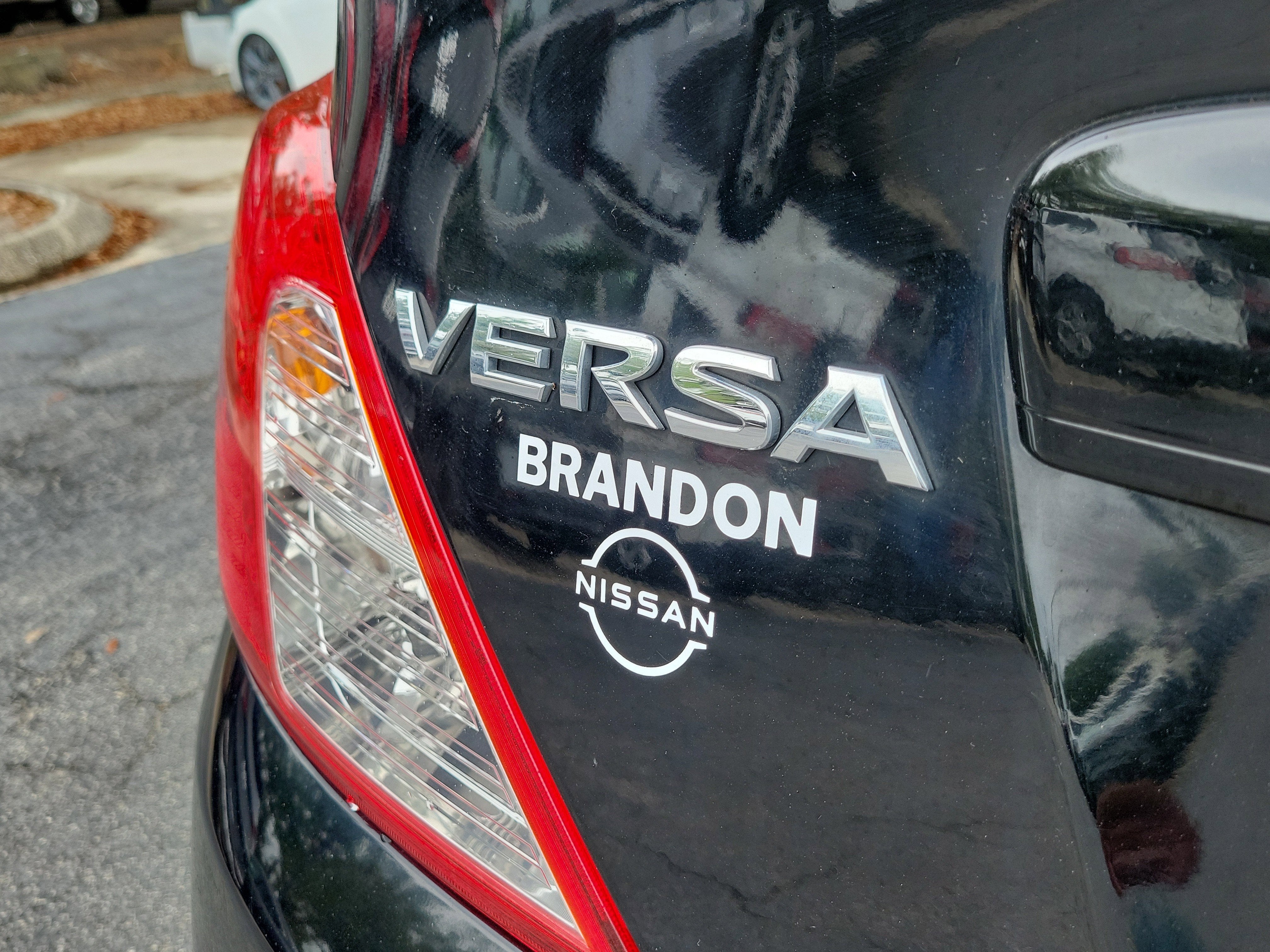2017 Nissan Versa Sedan SV