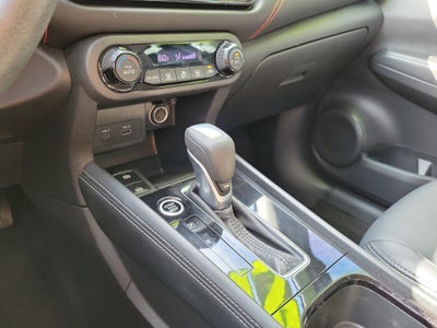 2022 Nissan Kicks SR