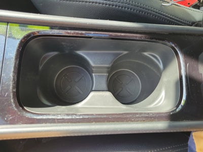 2022 Nissan Kicks SR