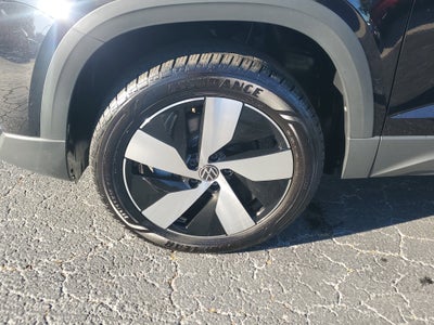 2025 Volkswagen Taos S
