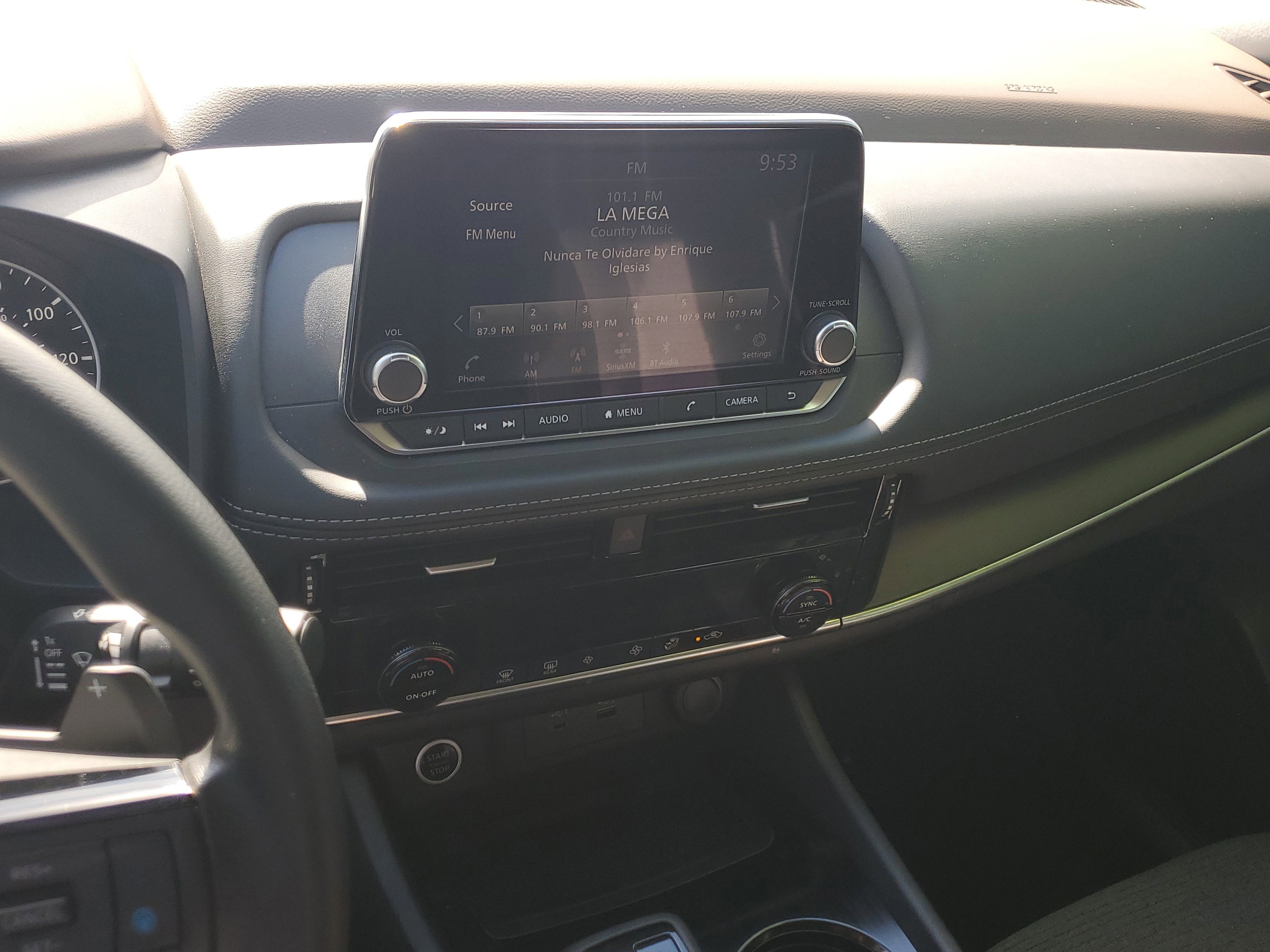 2022 Nissan Rogue SV