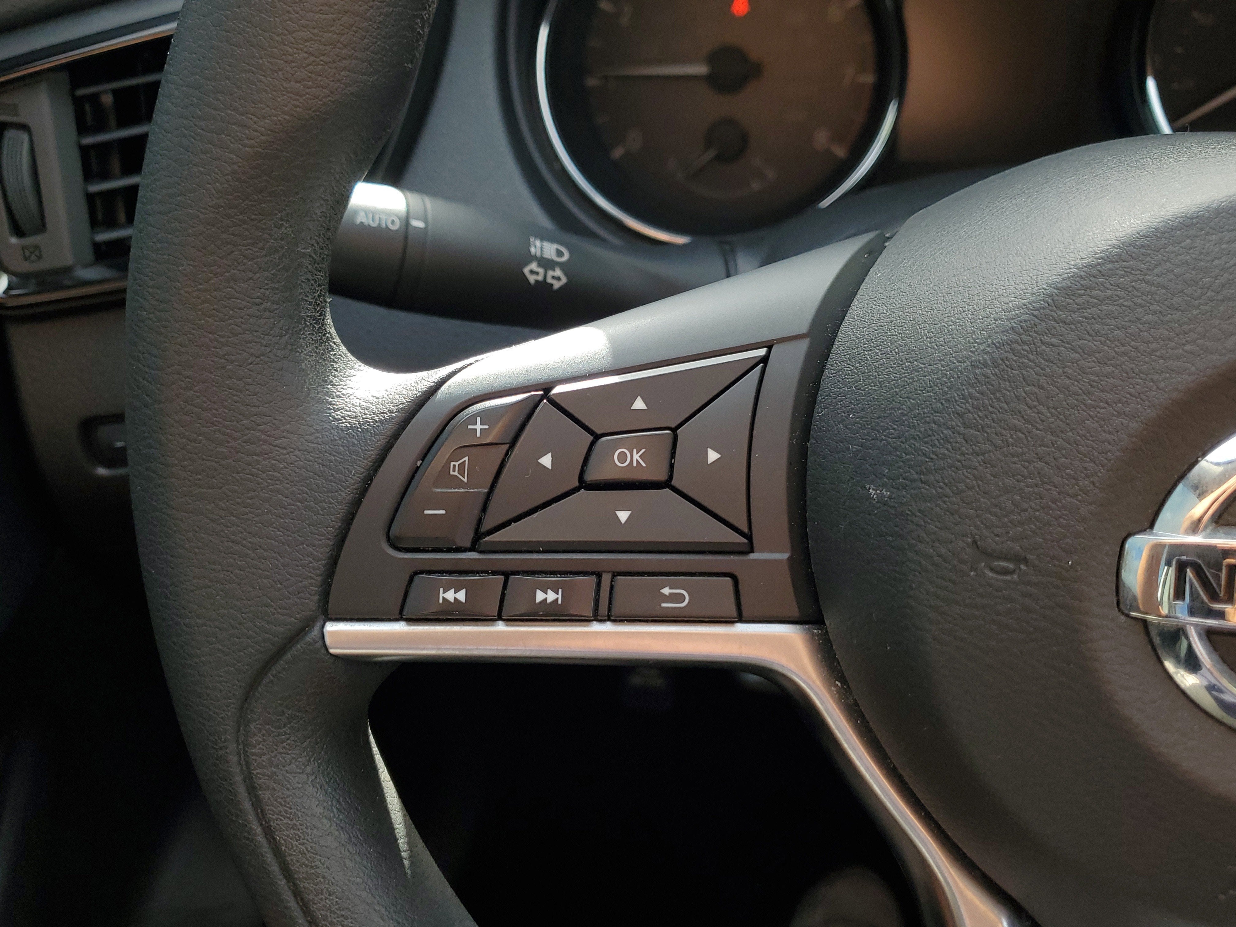 2020 Nissan Rogue Sport S