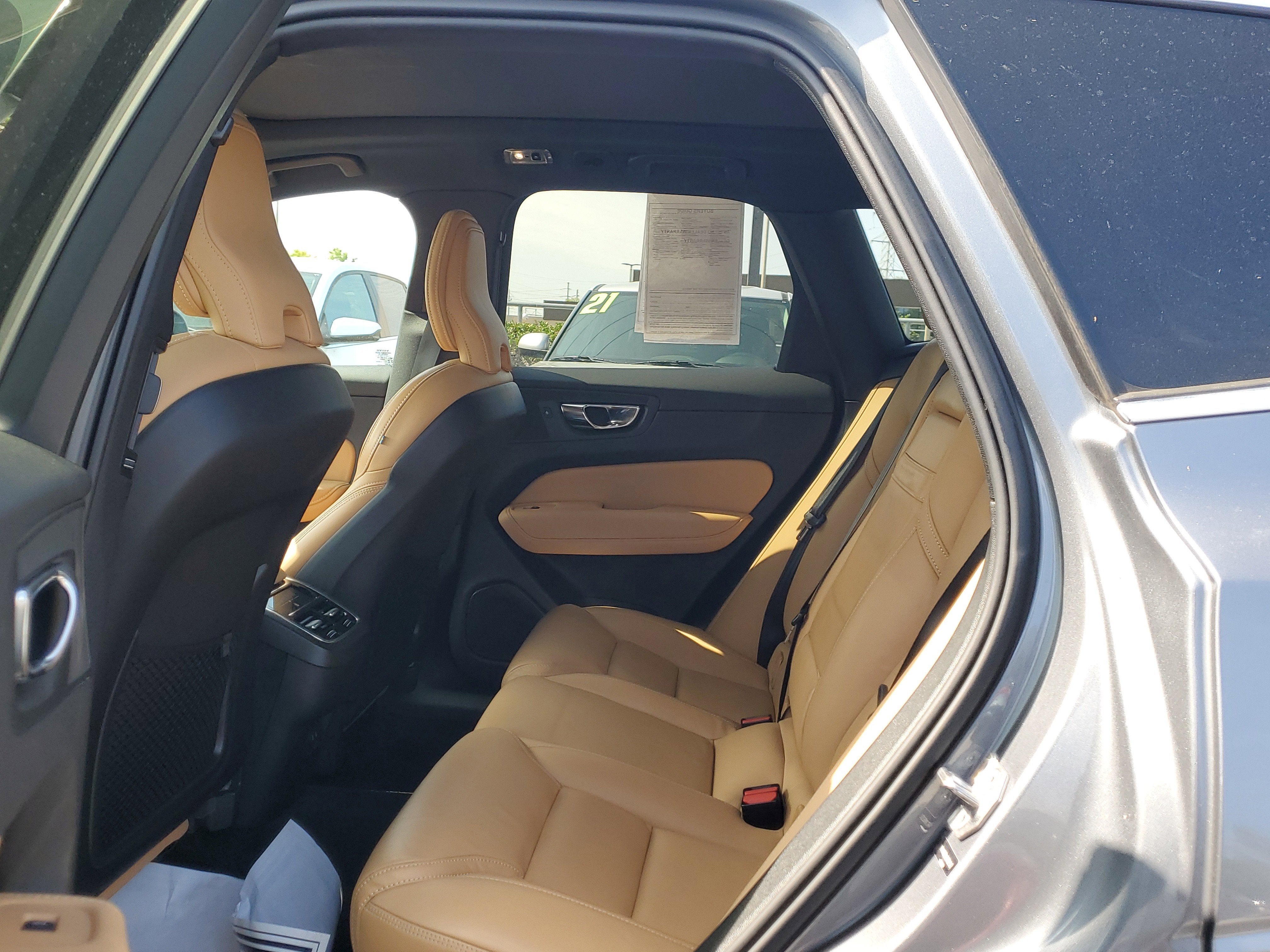 2021 Volvo XC60 Inscription