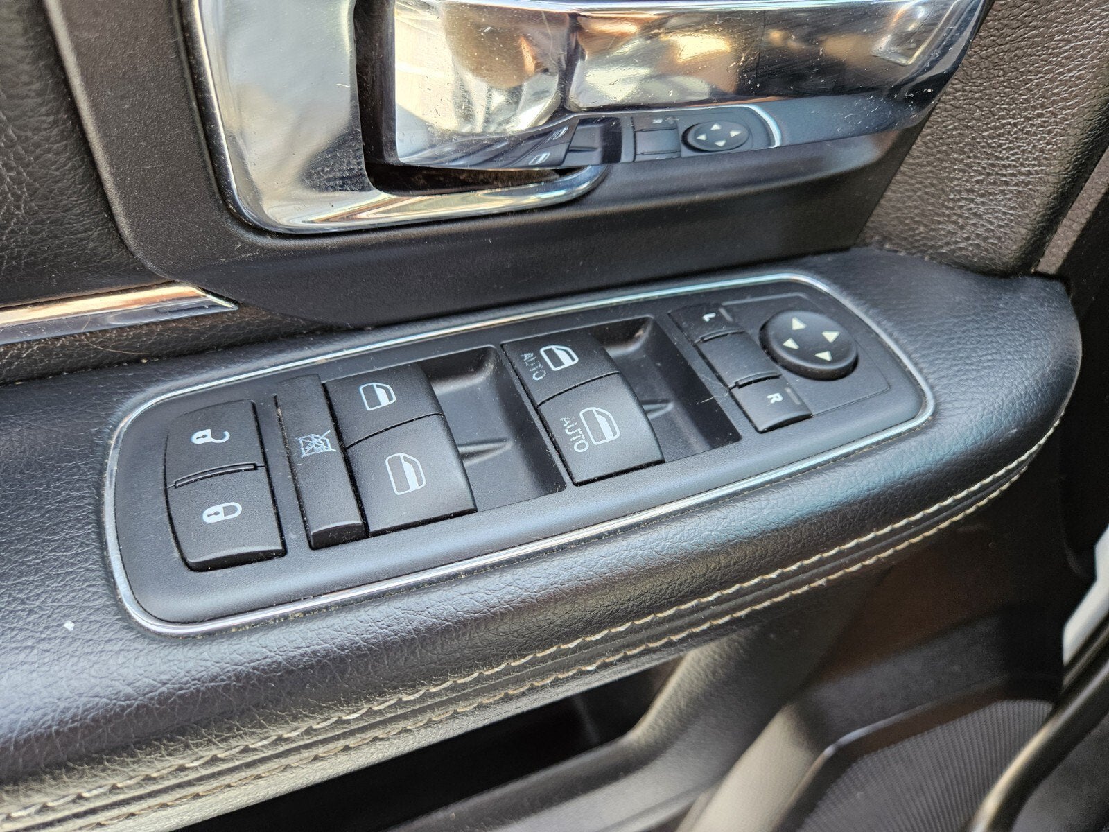 2016 RAM 1500 Laramie