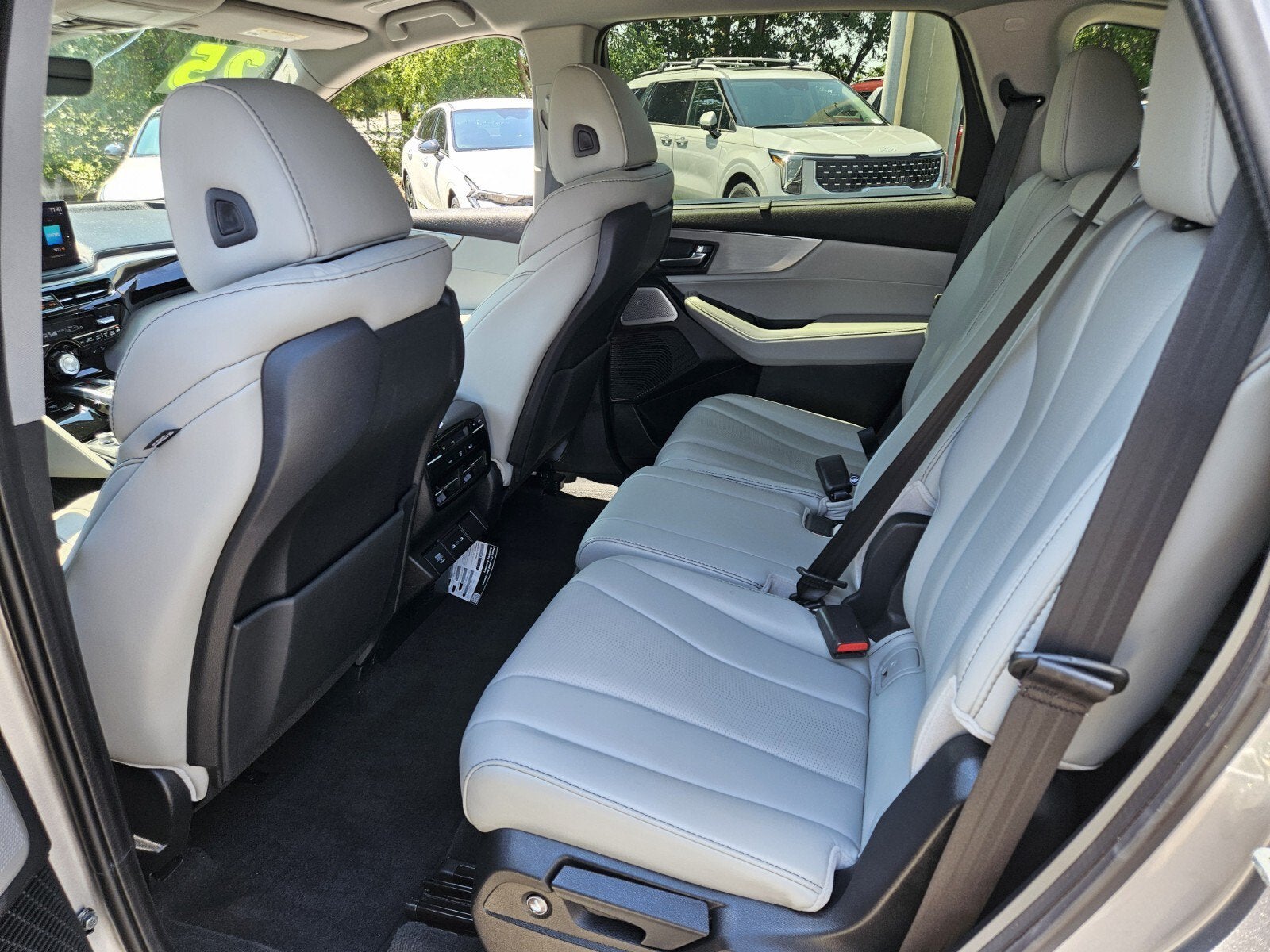 2025 Acura MDX w/Technology Package