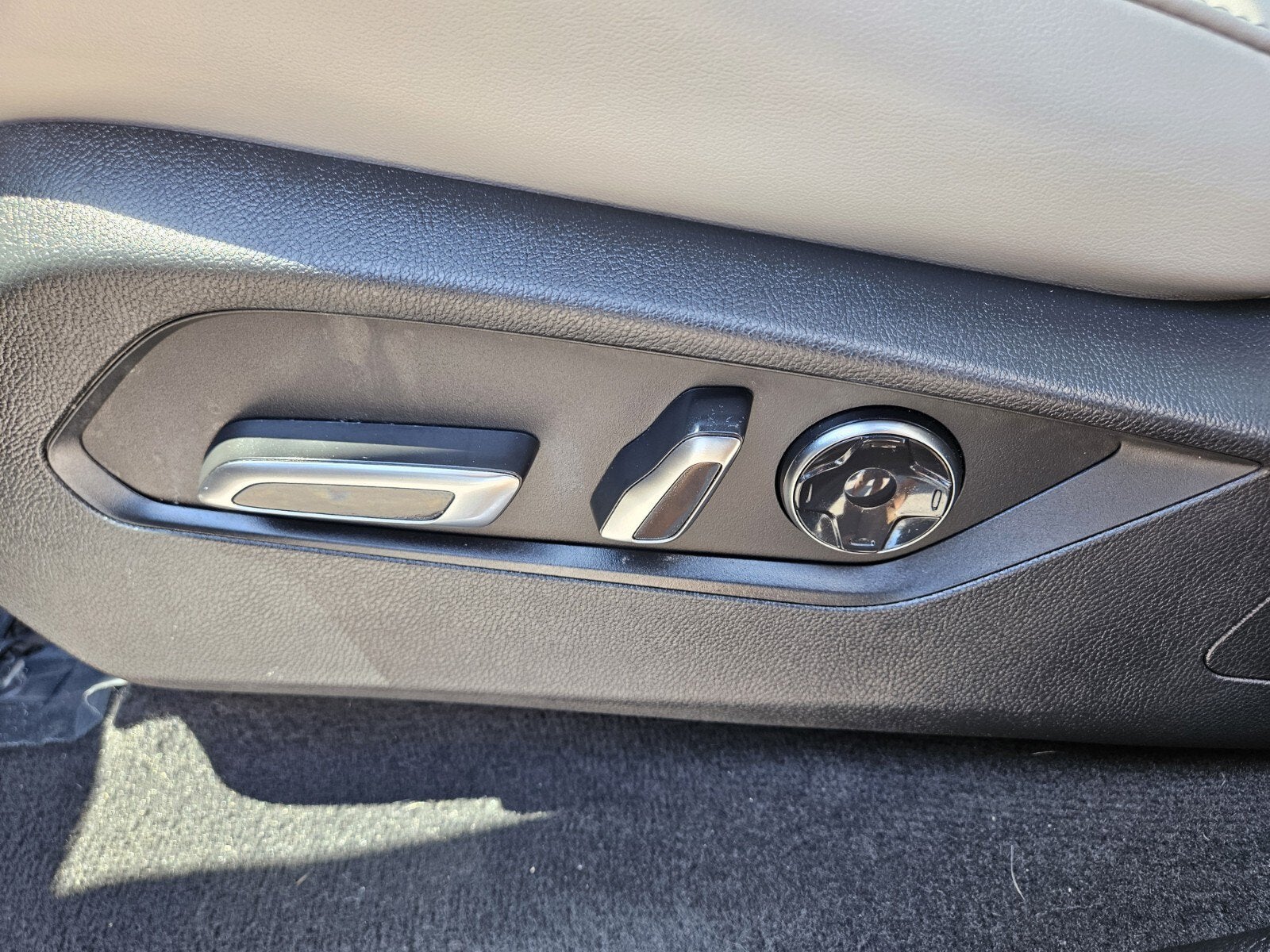 2025 Acura MDX w/Technology Package