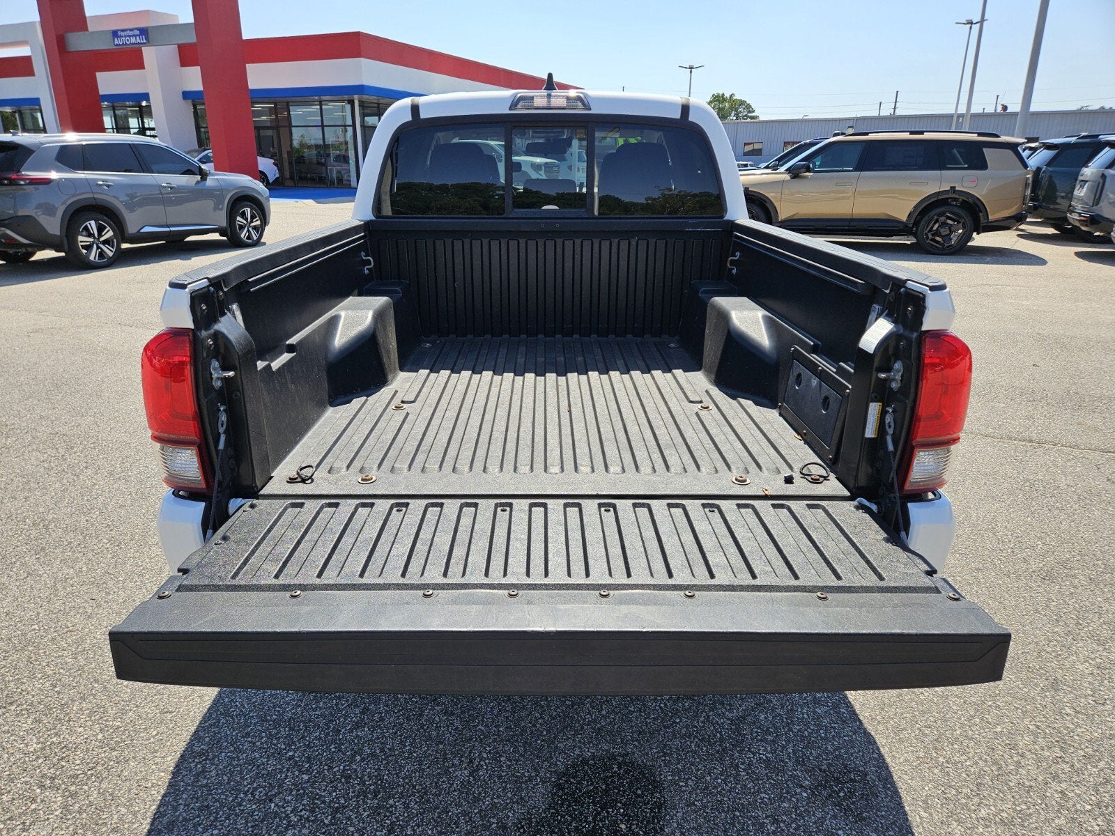 2021 Toyota Tacoma 2WD SR5