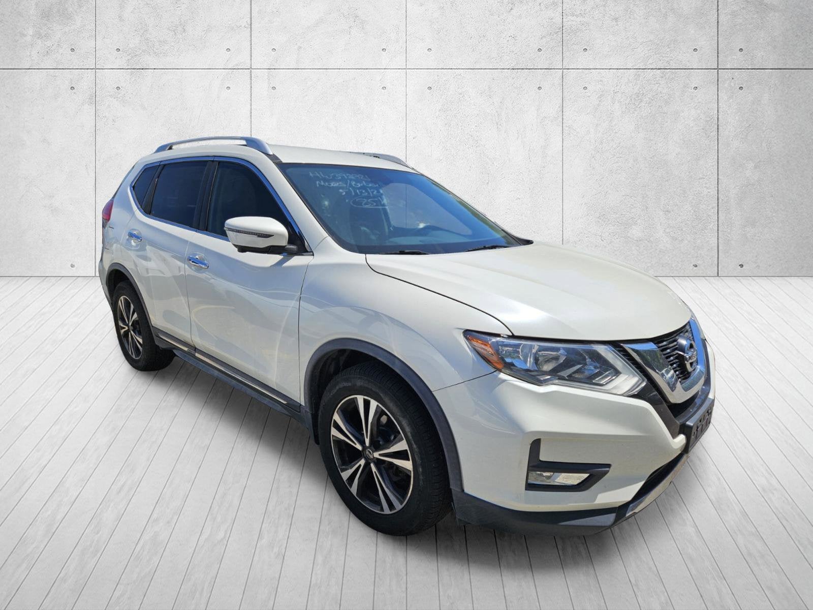2017 Nissan Rogue SL