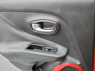 2015 Jeep Renegade Trailhawk