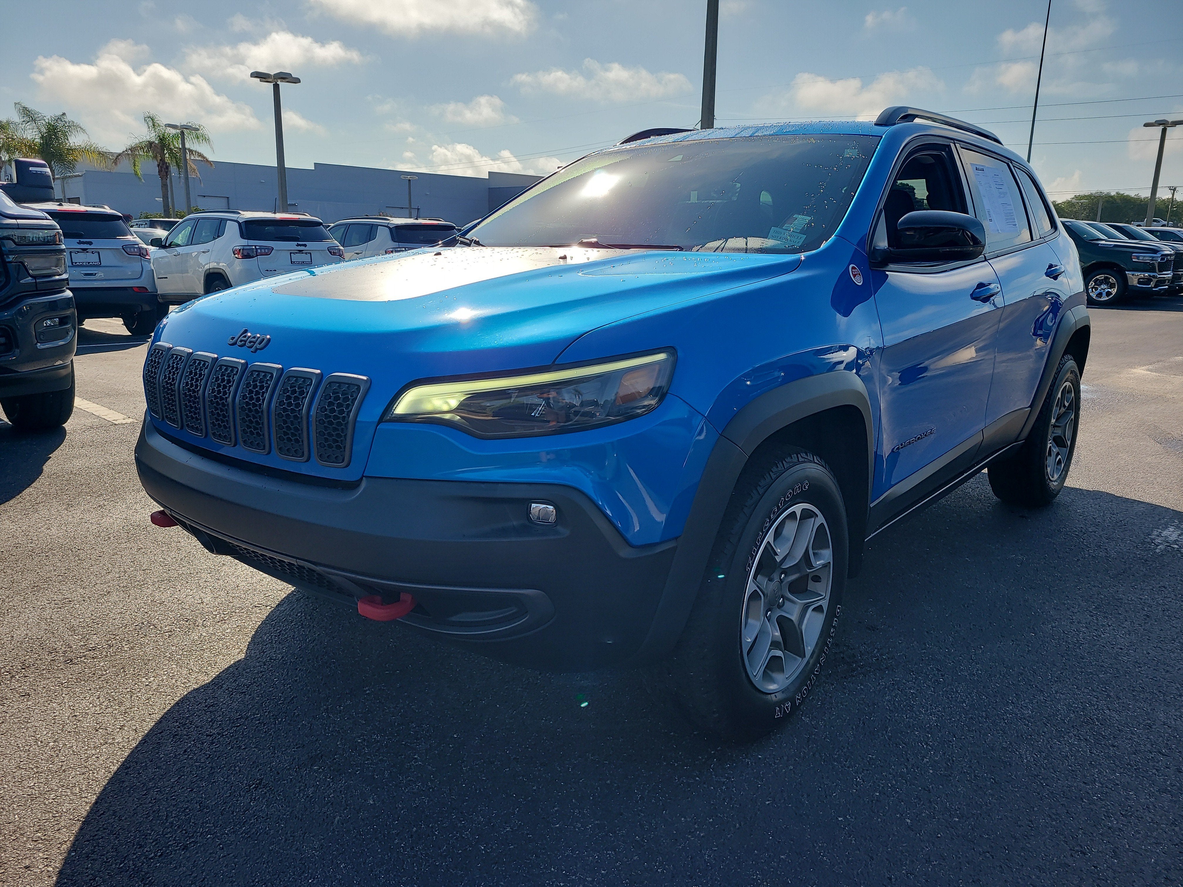 2022 Jeep Cherokee Trailhawk