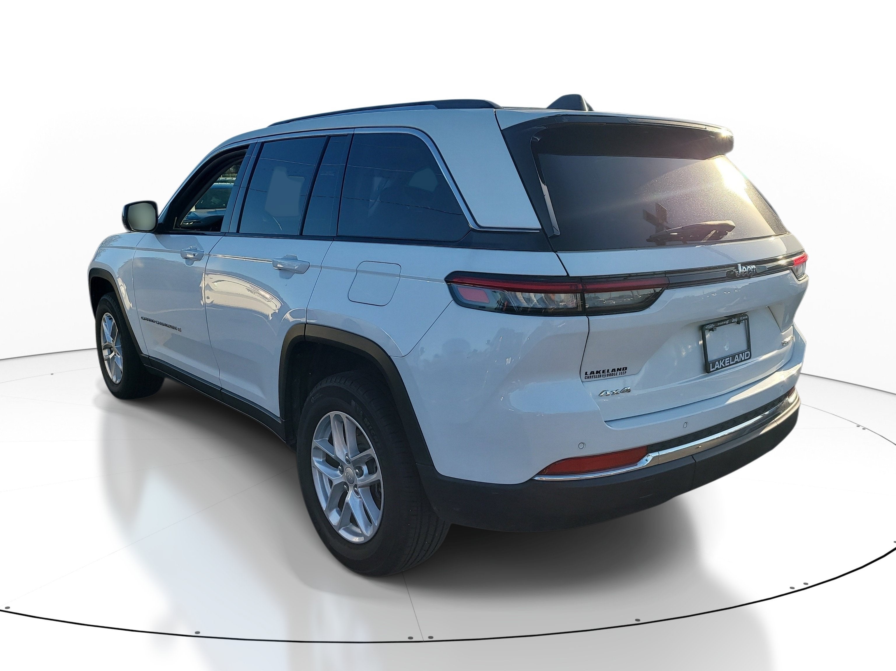2023 Jeep Grand Cherokee Laredo X