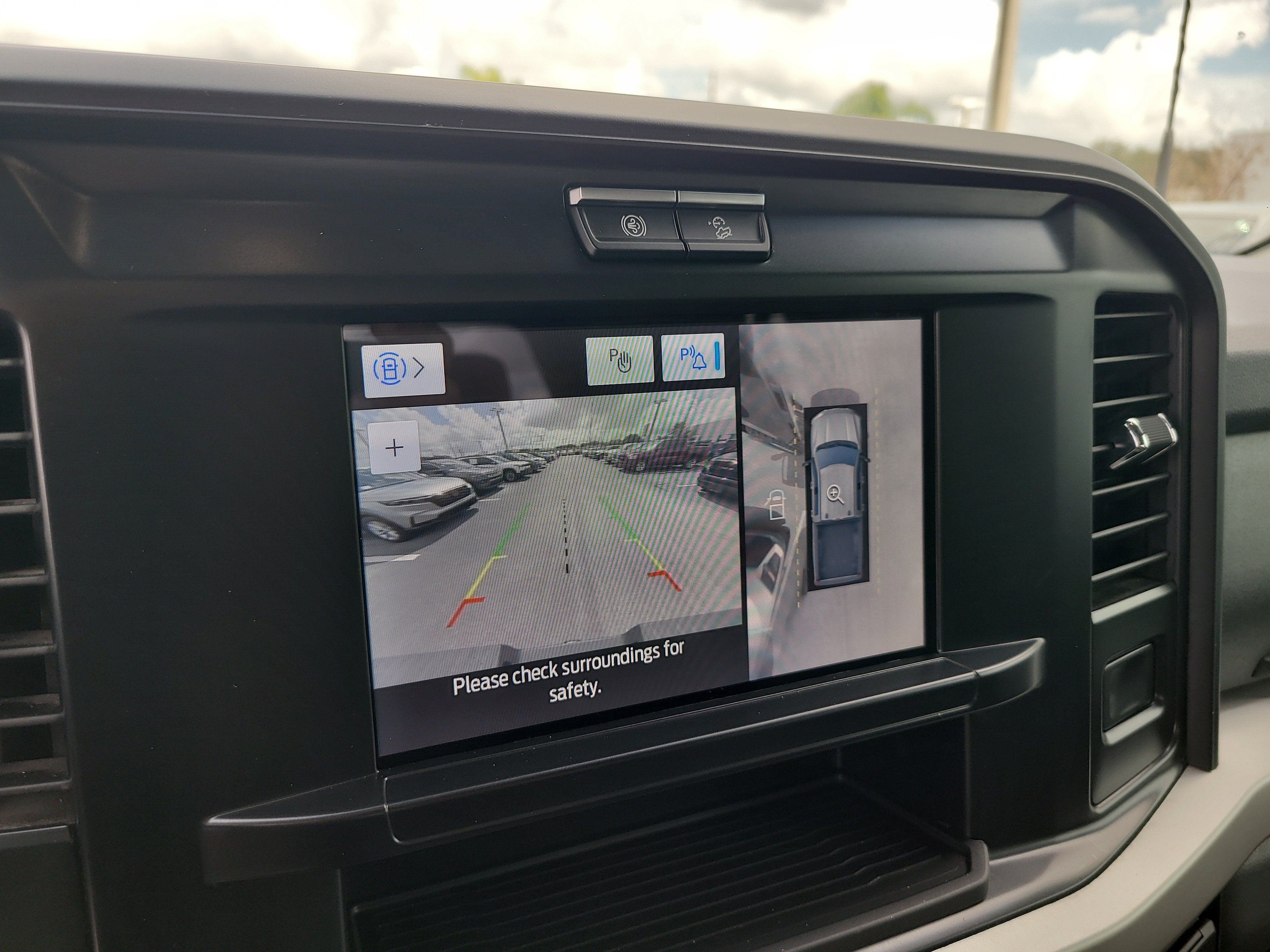 2025 Ford Super Duty F-250 SRW XLT