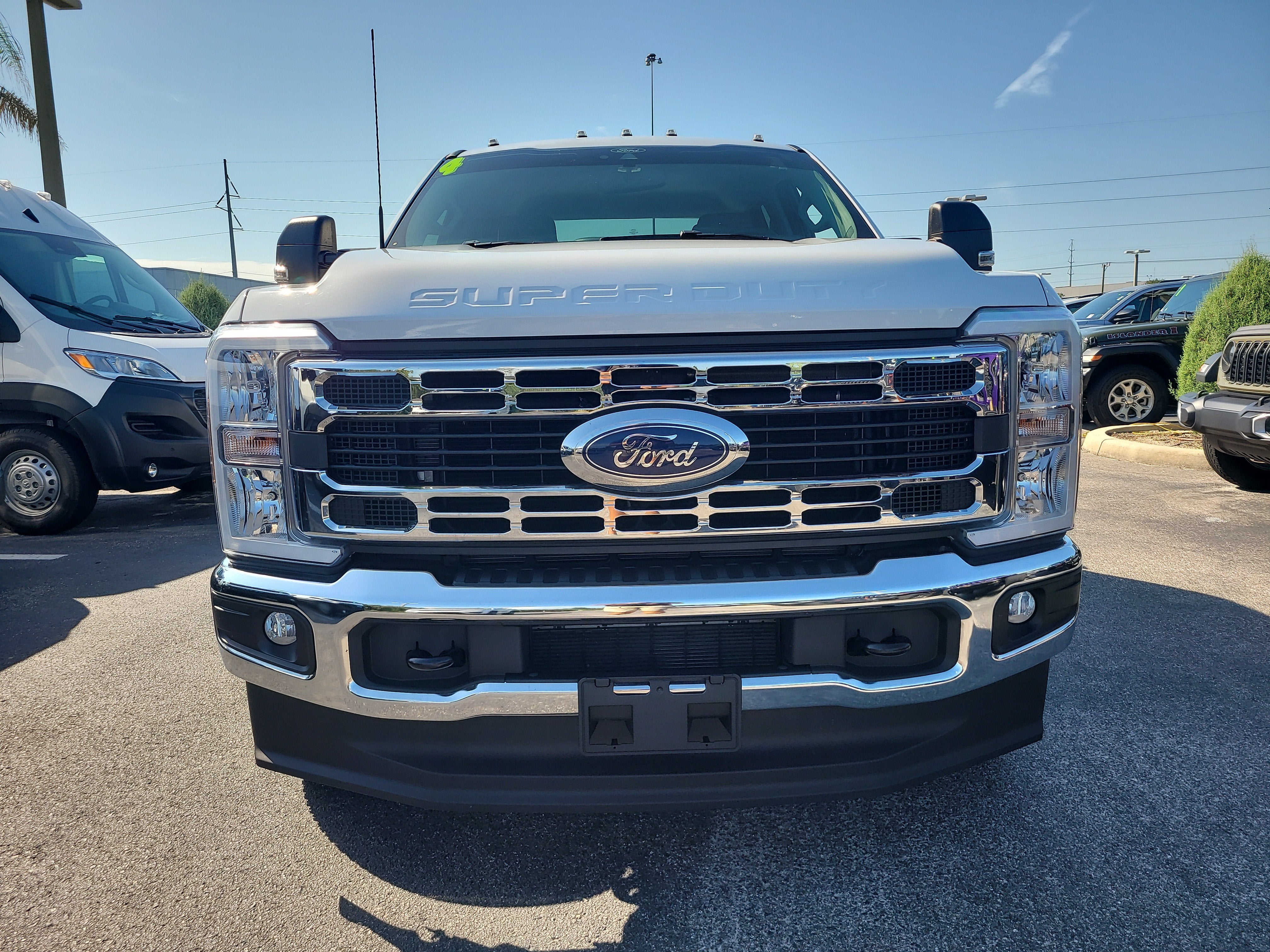 2024 Ford Super Duty F-350 DRW XLT