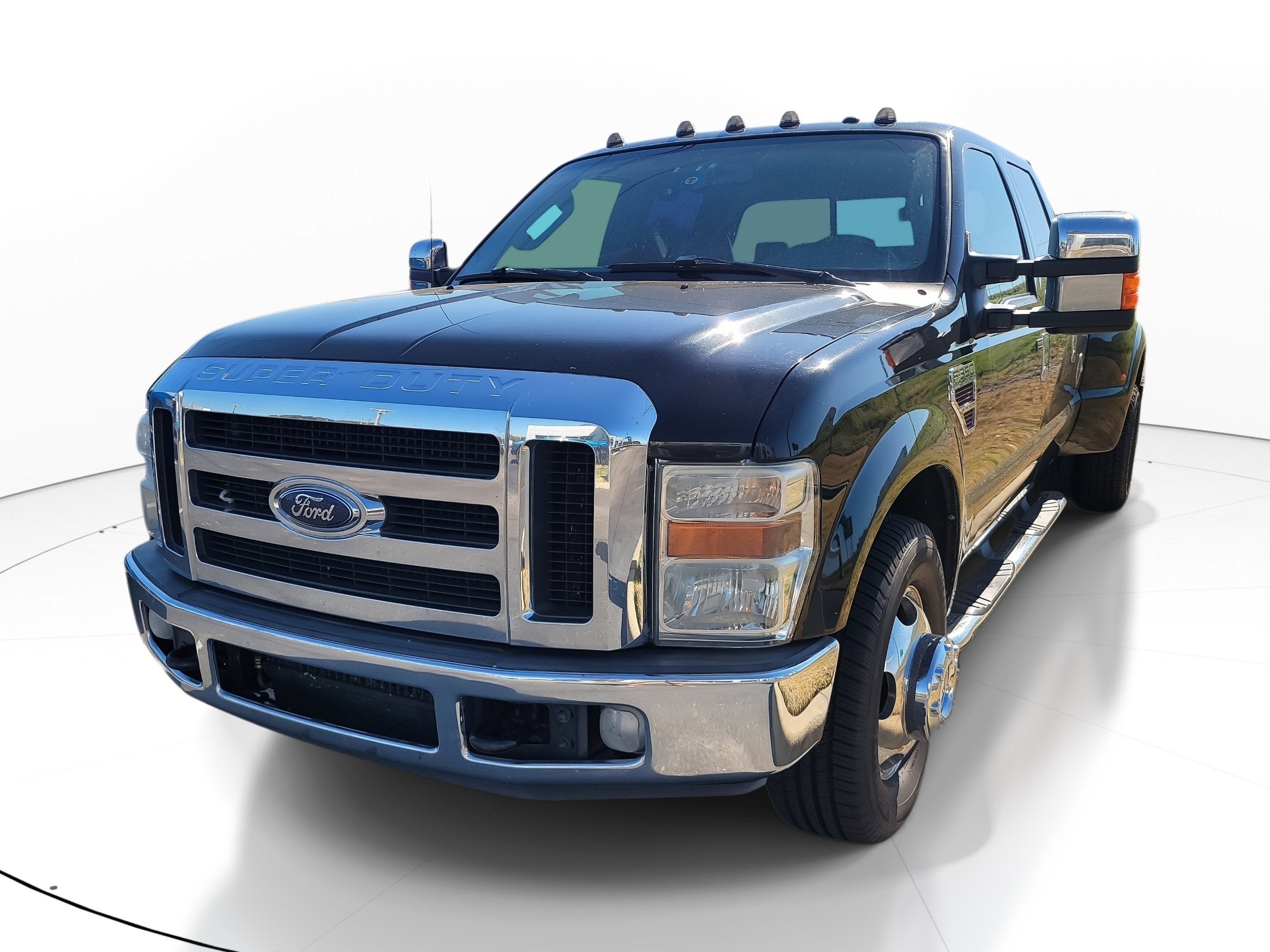2009 Ford Super Duty F-350 DRW Lariat