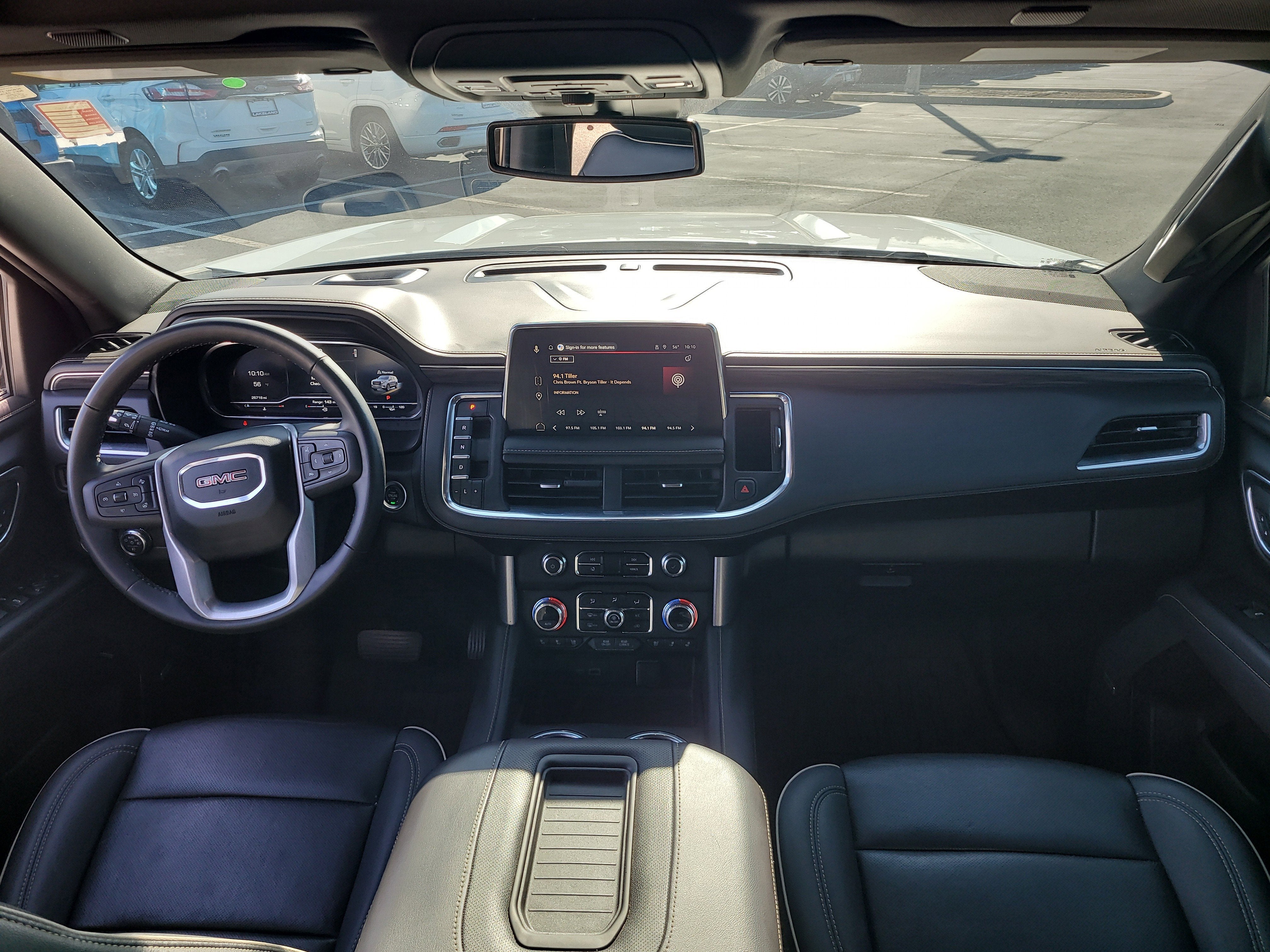 2023 GMC Yukon XL SLT