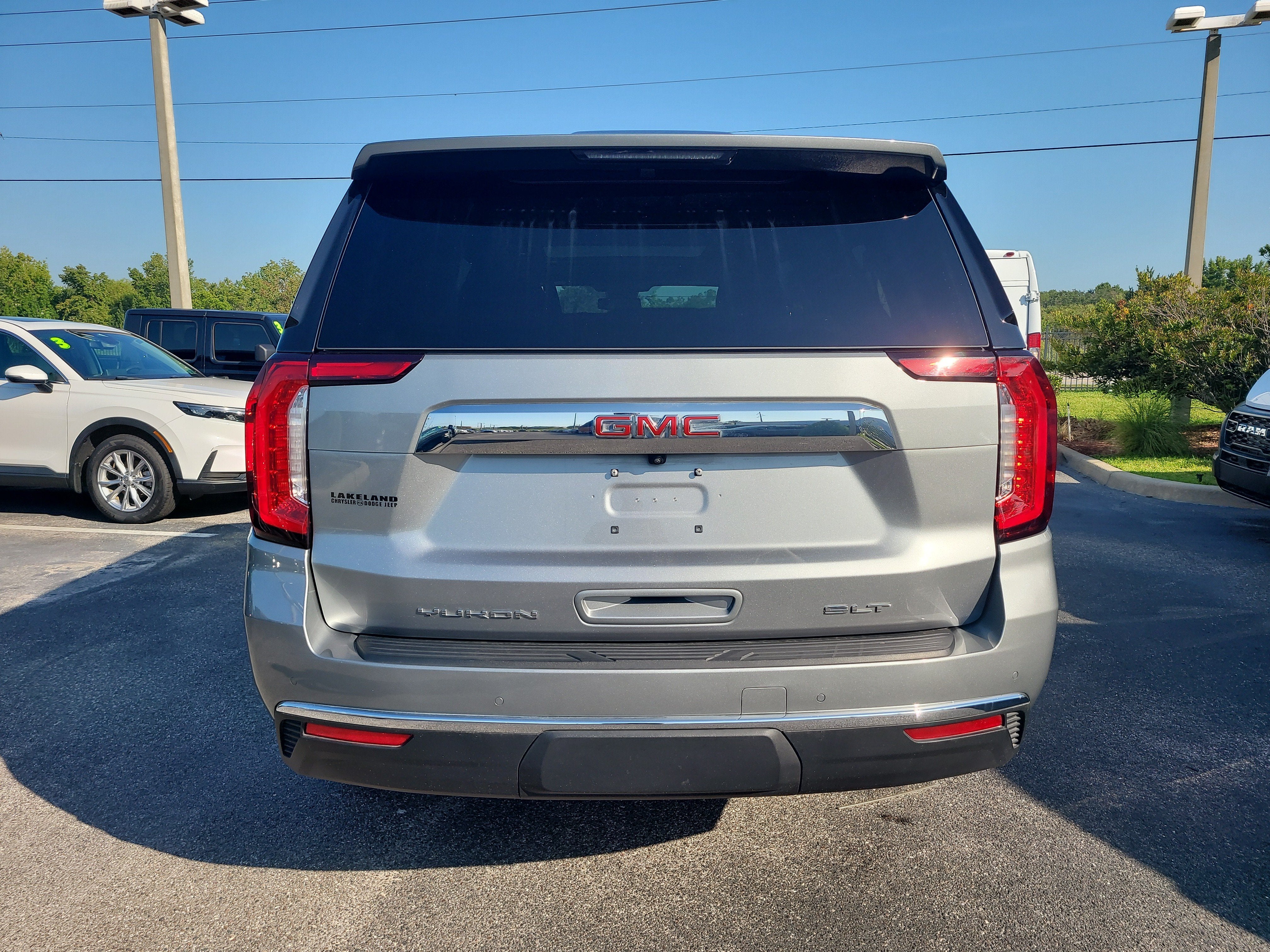 2024 GMC Yukon XL SLT