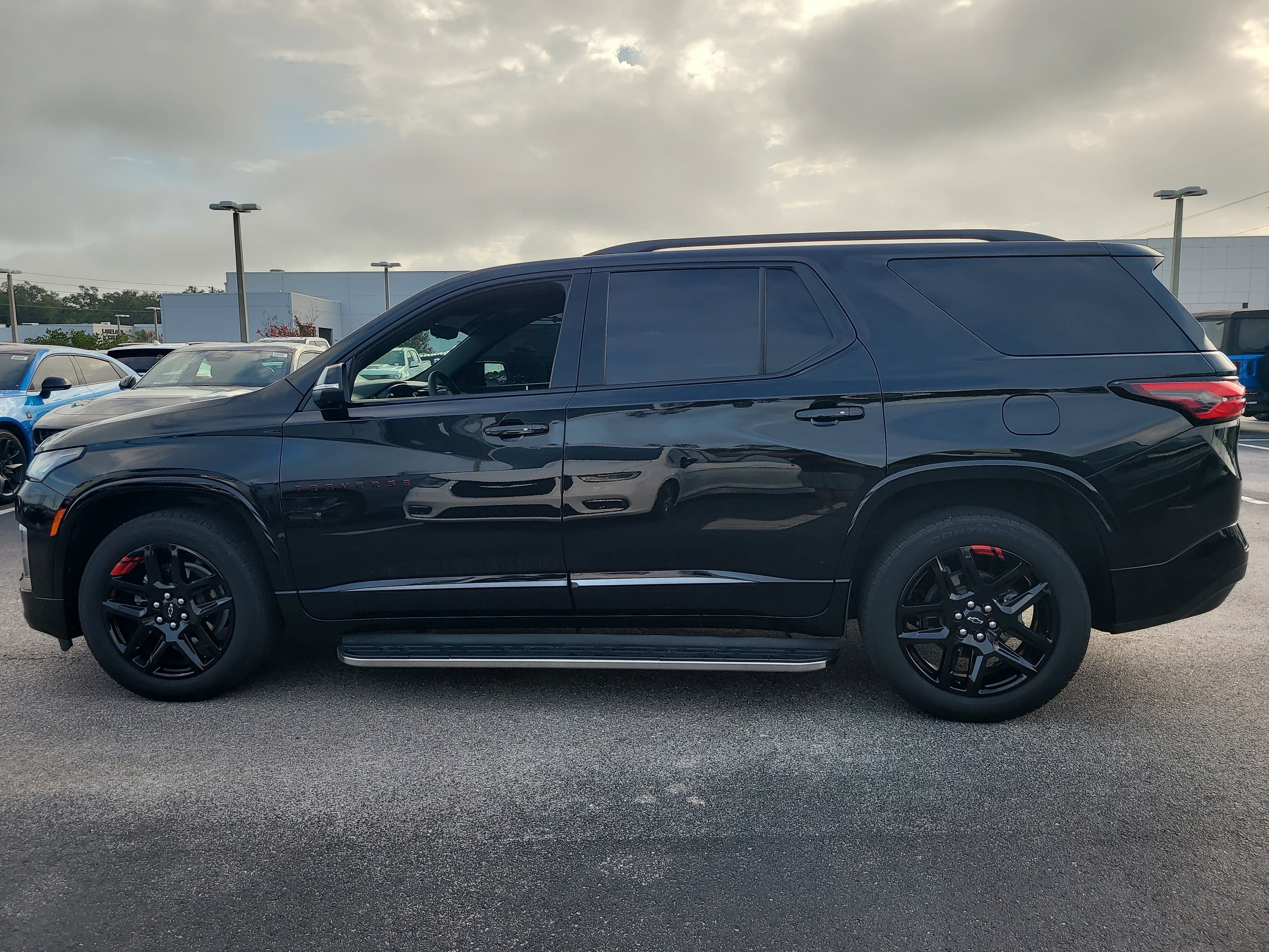 2023 Chevrolet Traverse Premier