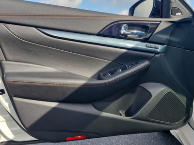 2023 Nissan Maxima SR