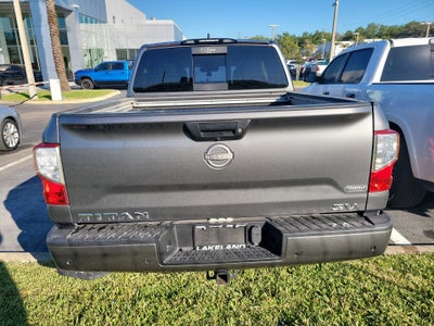 2023 Nissan Titan SV