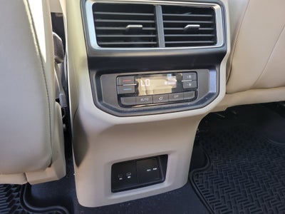 2024 Volkswagen Atlas 2.0T SE with Technology