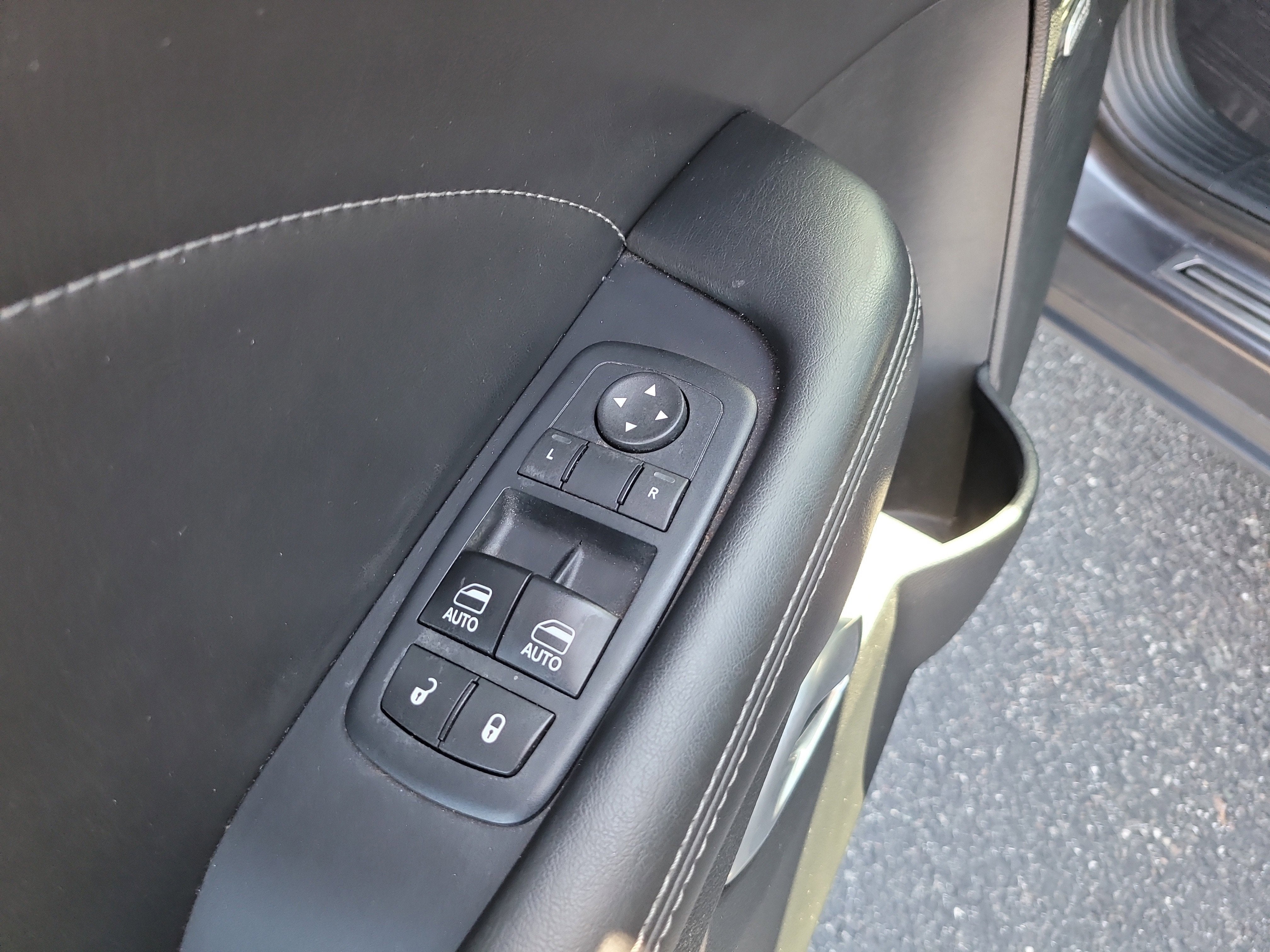 2017 Dodge Challenger R/T Plus