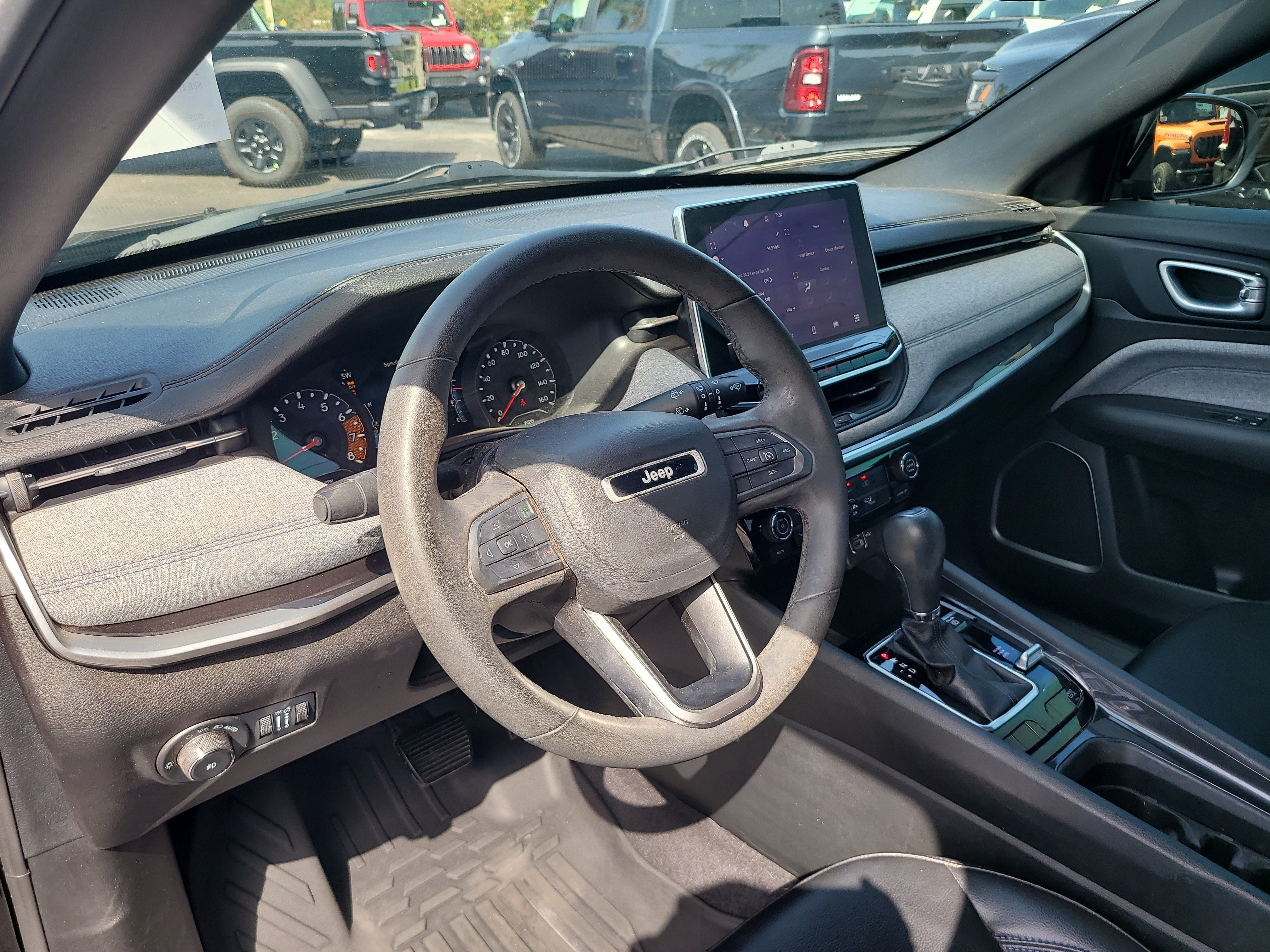 2023 Jeep Compass Latitude