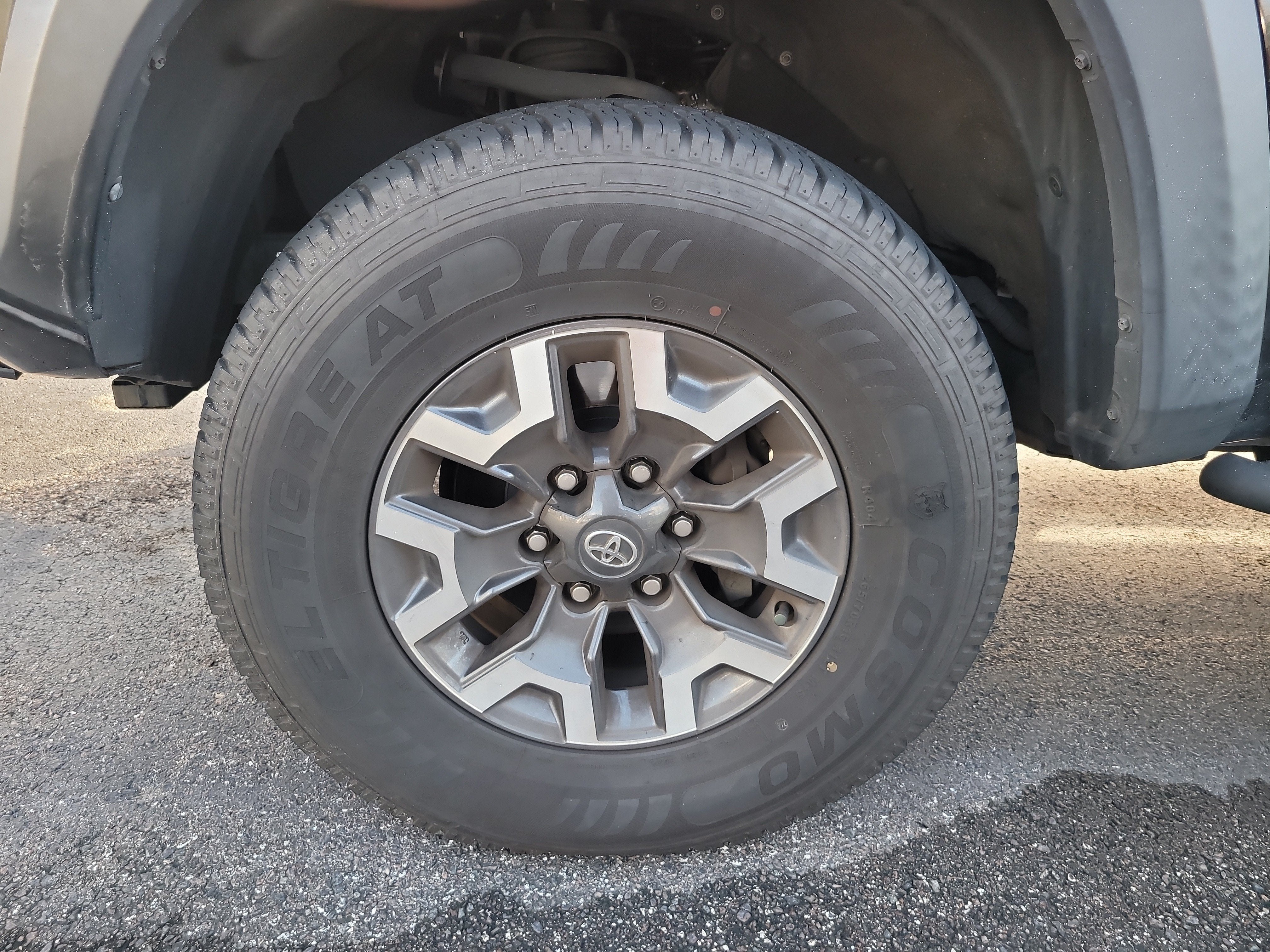 2022 Toyota Tacoma 2WD SR5