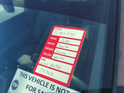 2024 Toyota Camry SE