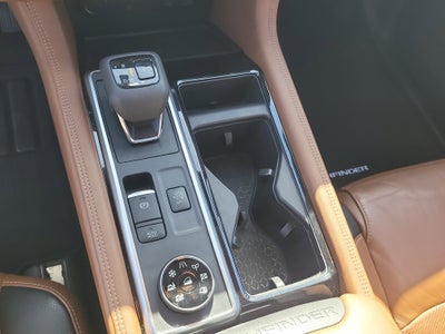 2022 Nissan Pathfinder Platinum