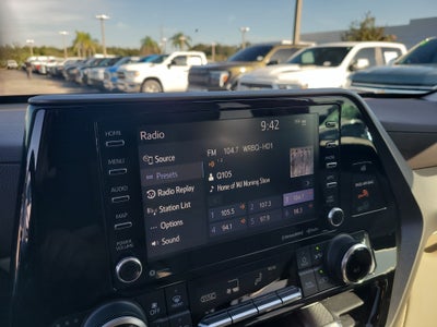 2022 Toyota Highlander XLE