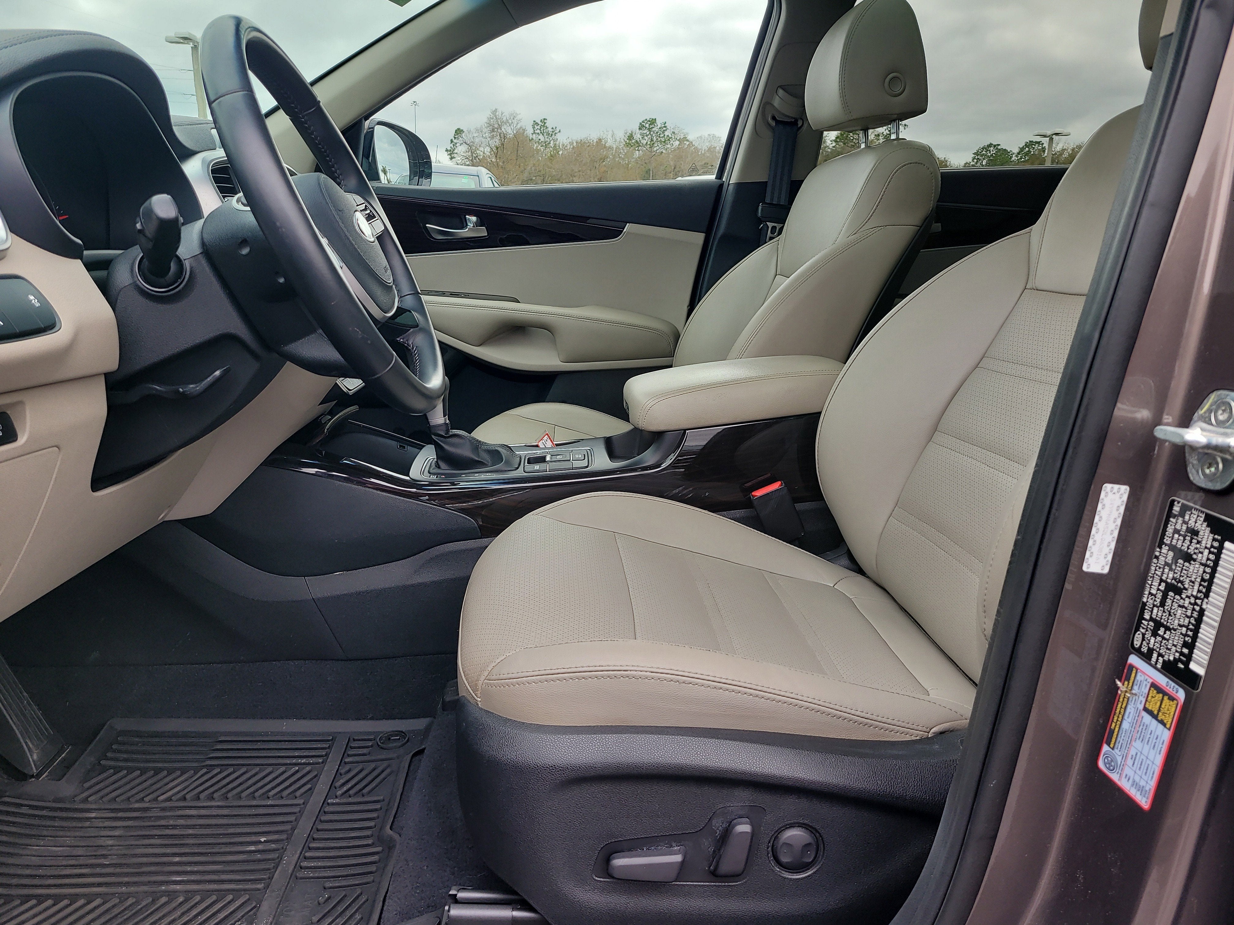 2020 Kia Sorento EX V6