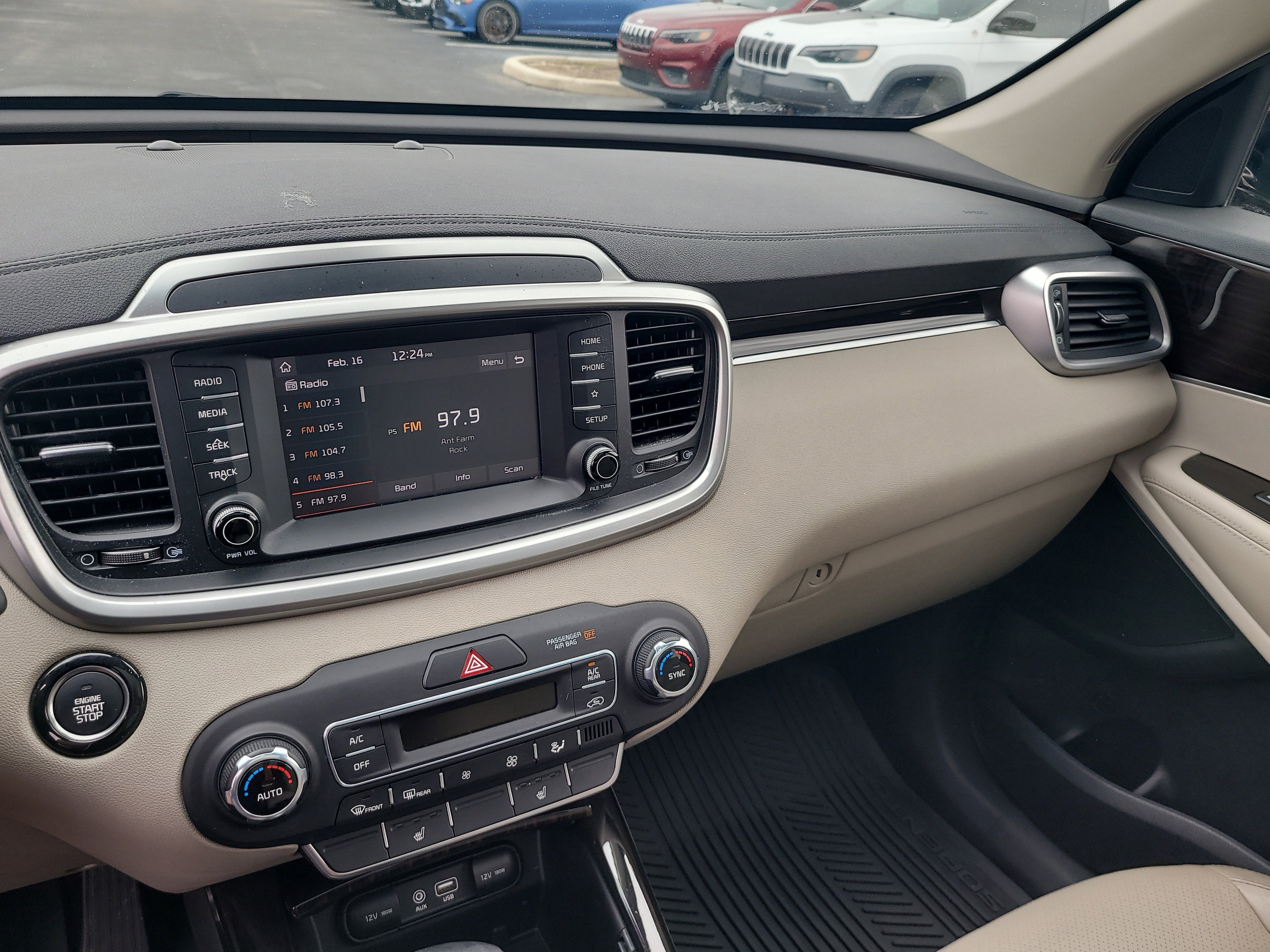 2020 Kia Sorento EX V6