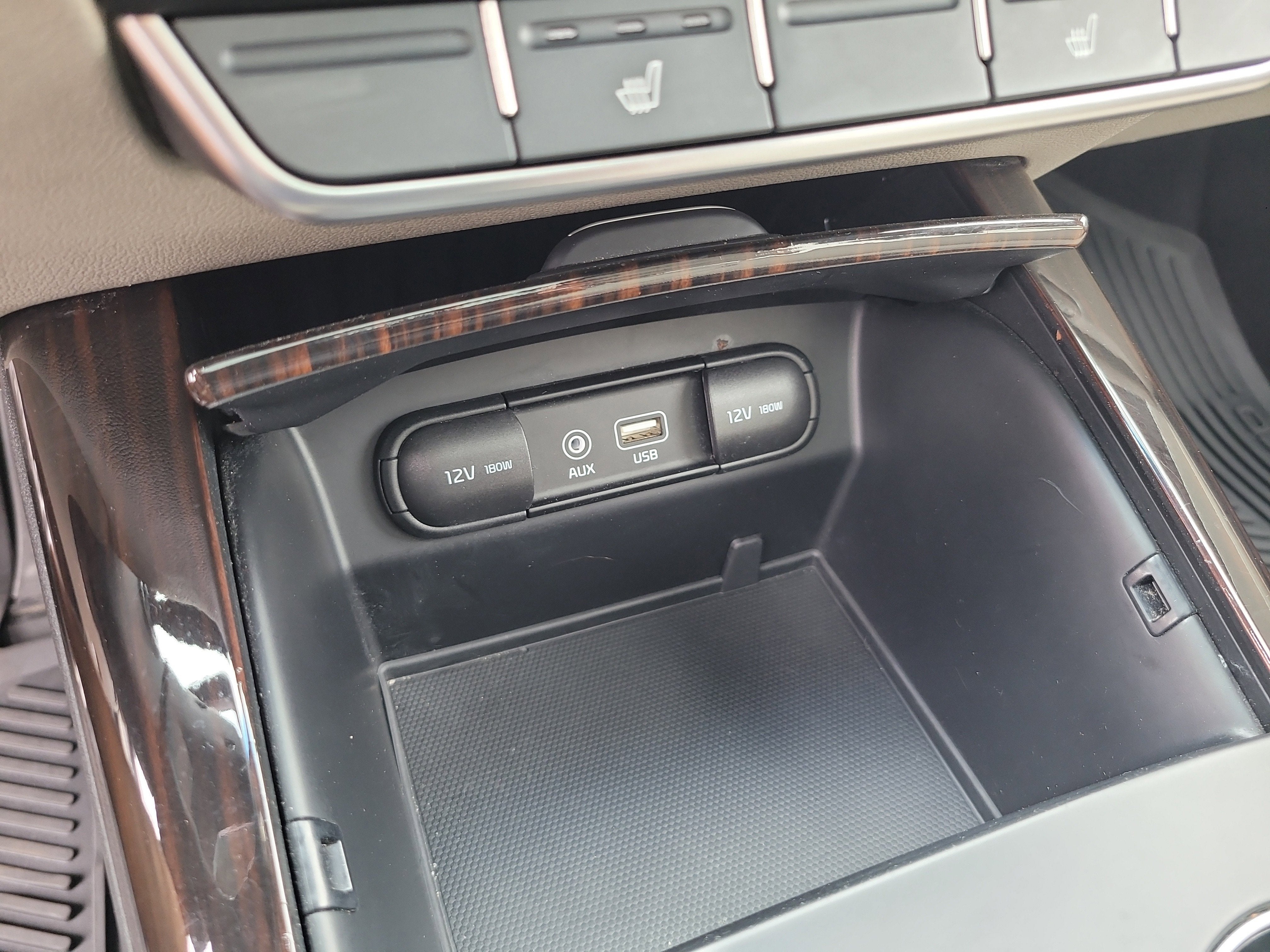 2020 Kia Sorento EX V6