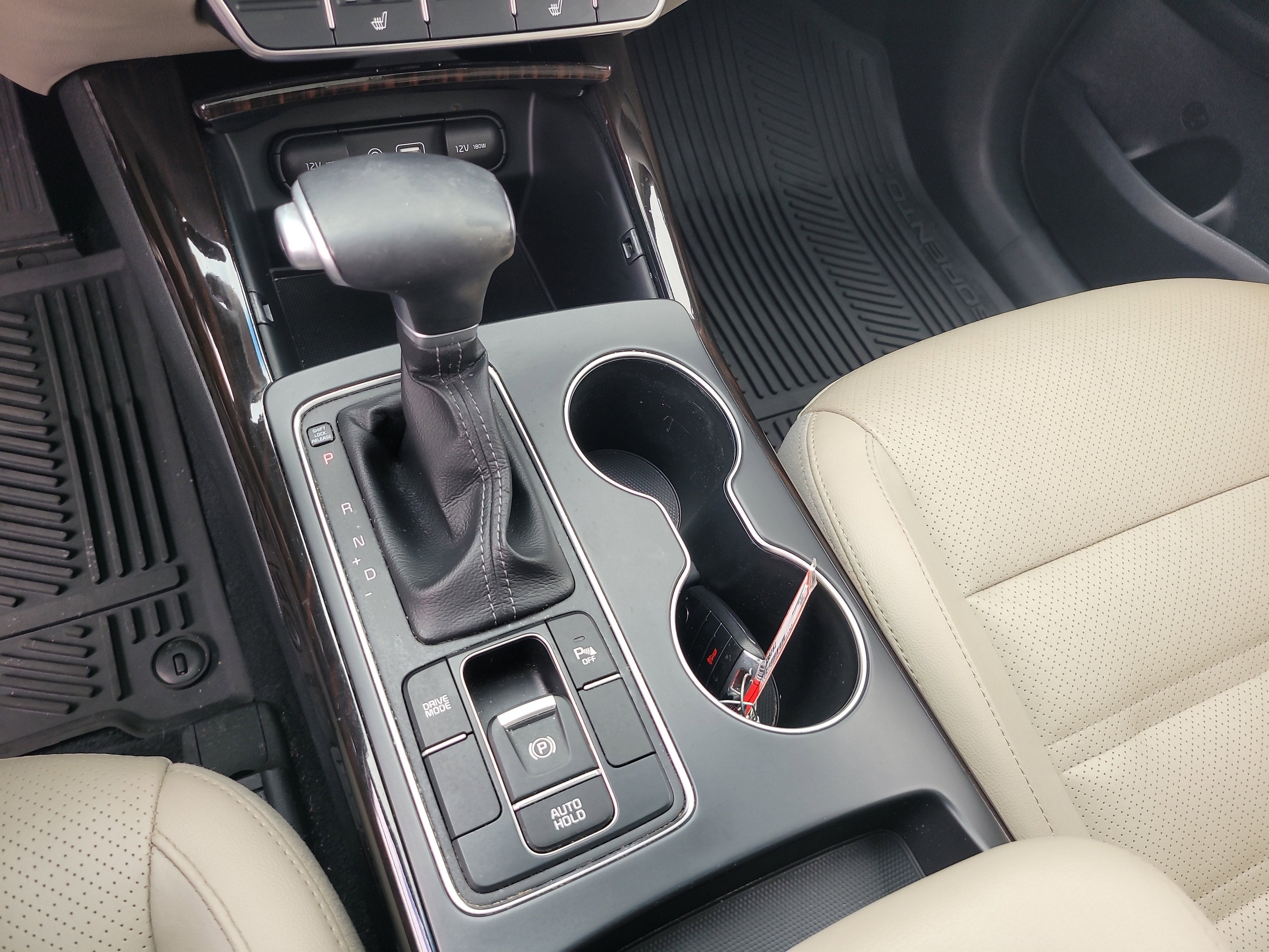 2020 Kia Sorento EX V6