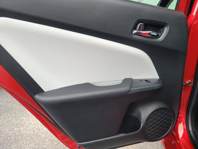 2022 Toyota Prius L Eco