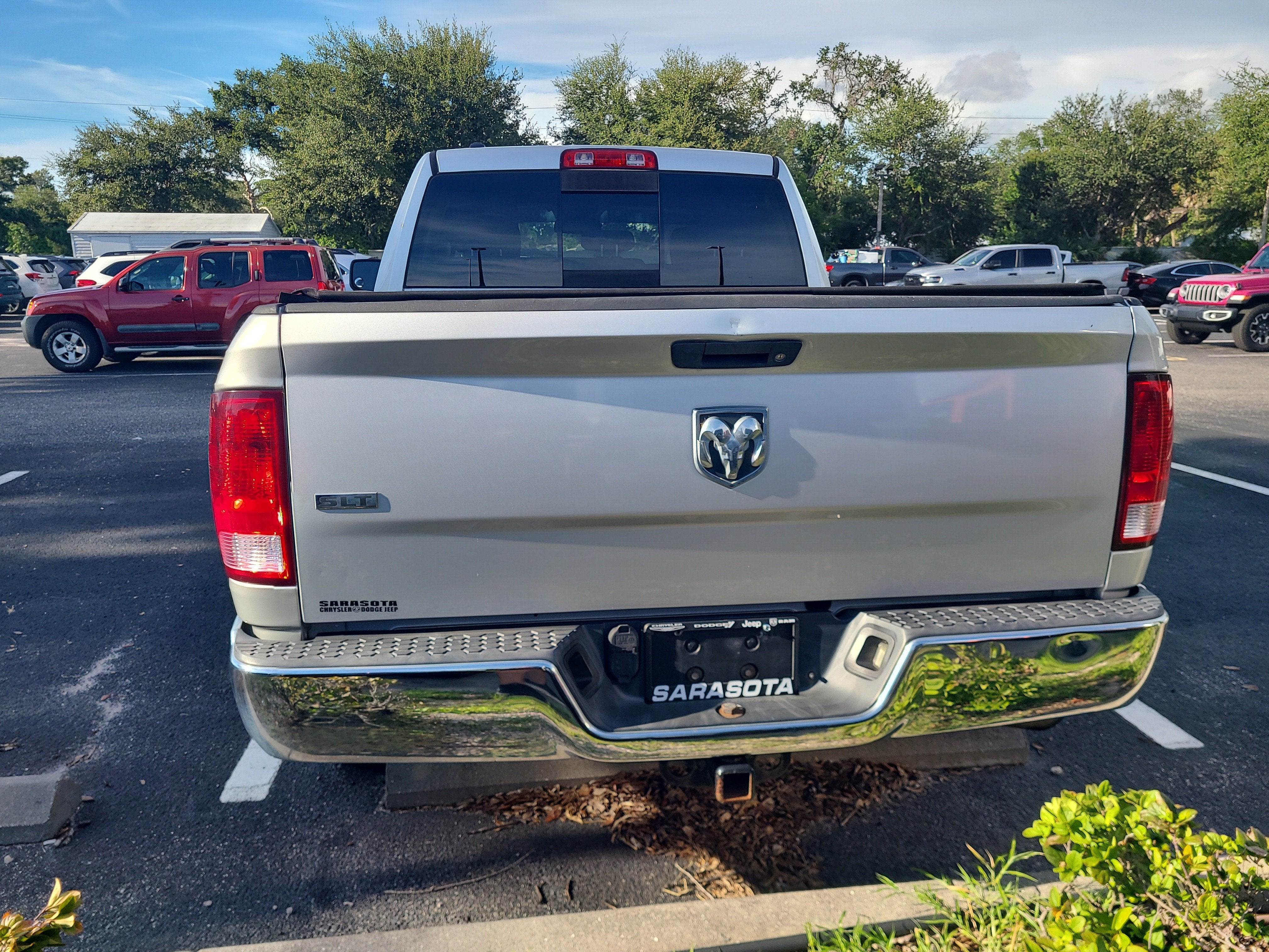 2016 RAM 1500 SLT