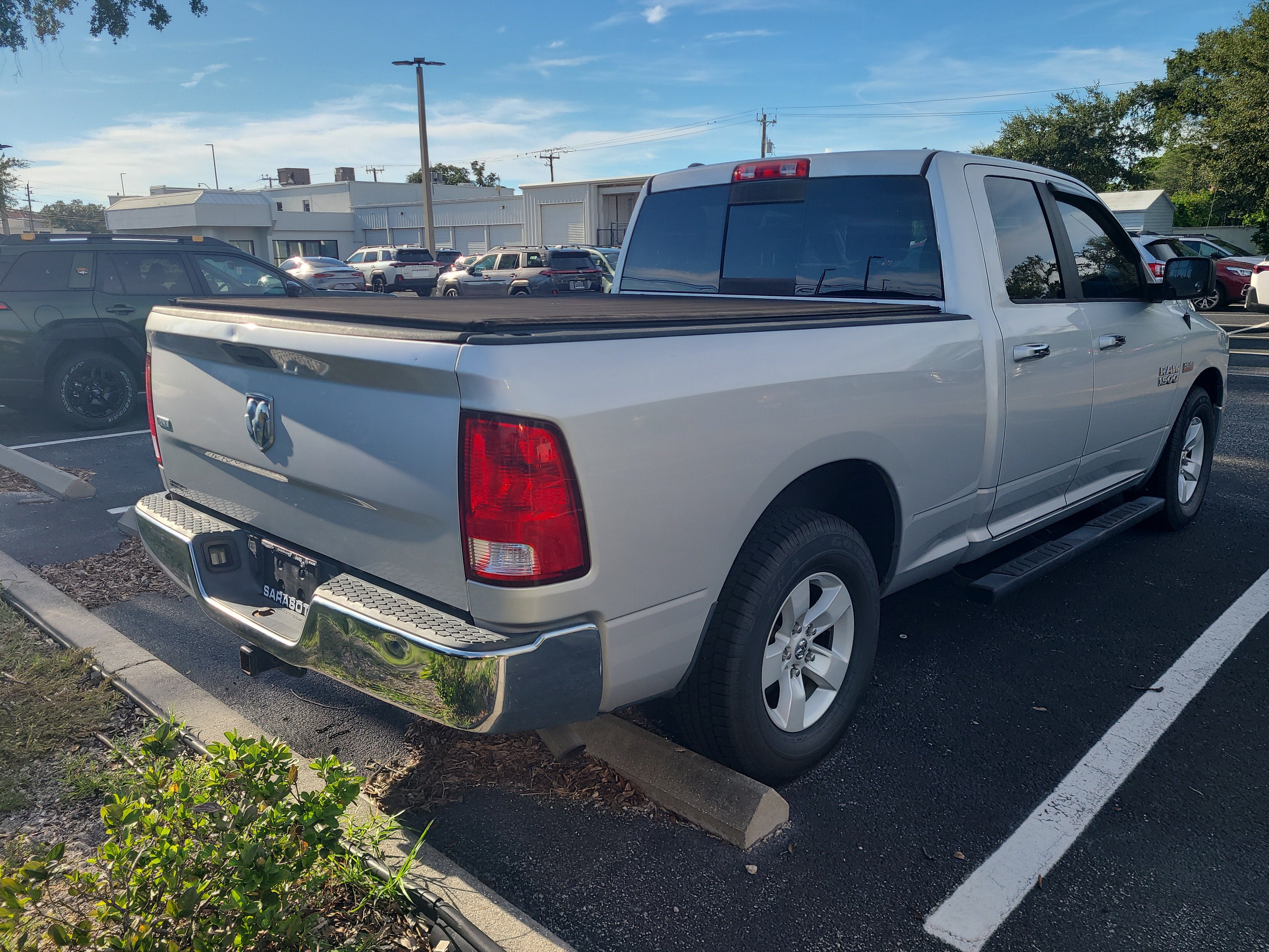 2016 RAM 1500 SLT