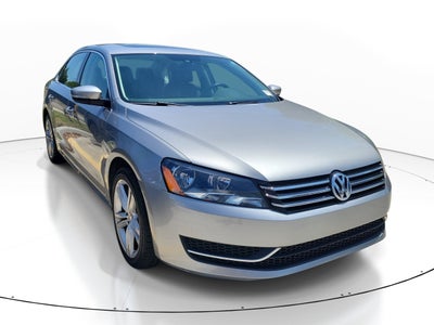 2014 Volkswagen Passat SE