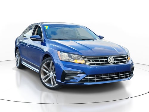 2017 Volkswagen Passat R-Line w/Comfort Pkg