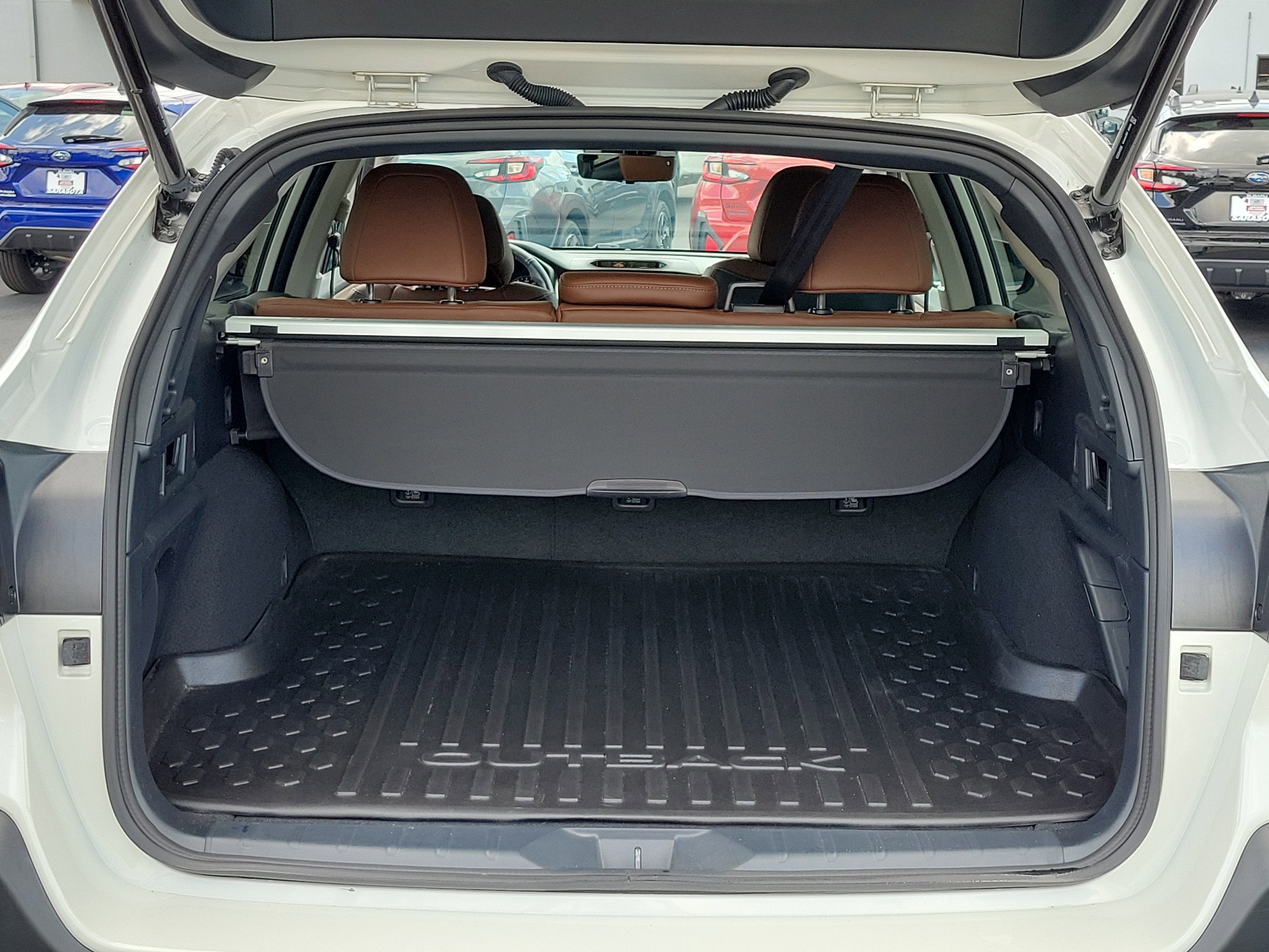 2023 Subaru Outback Touring