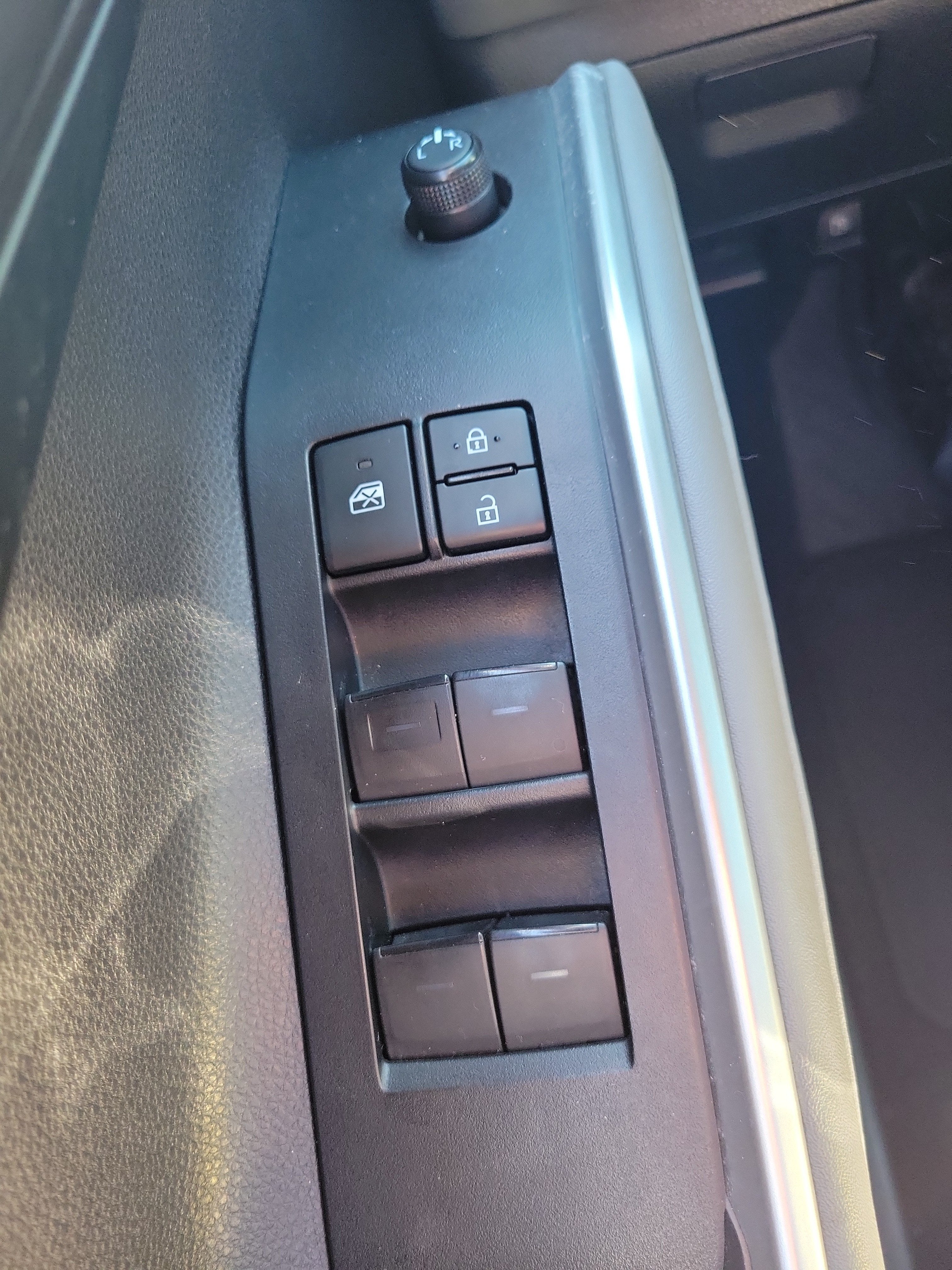 2020 Toyota Highlander Hybrid LE