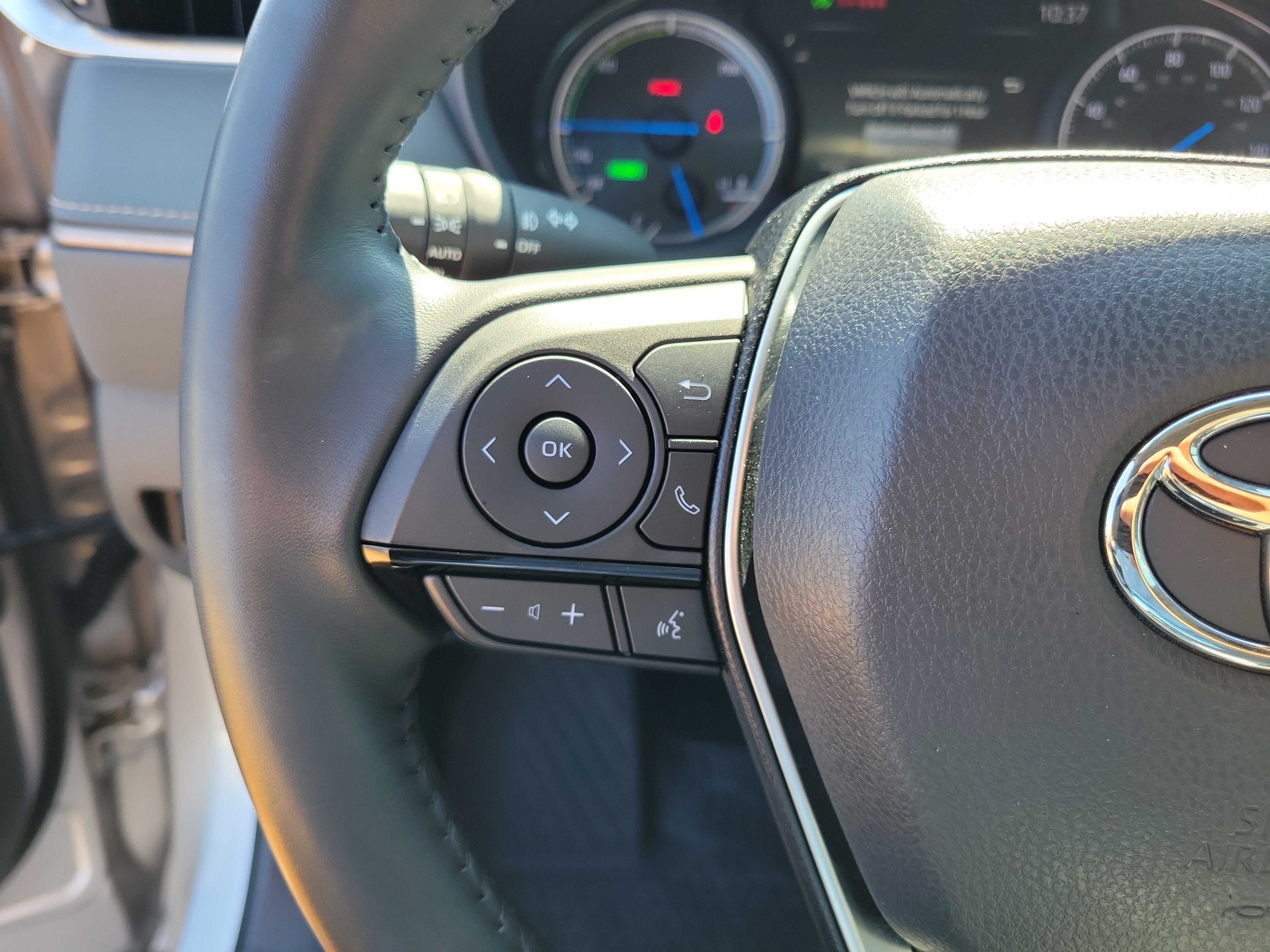 2023 Toyota Venza LE