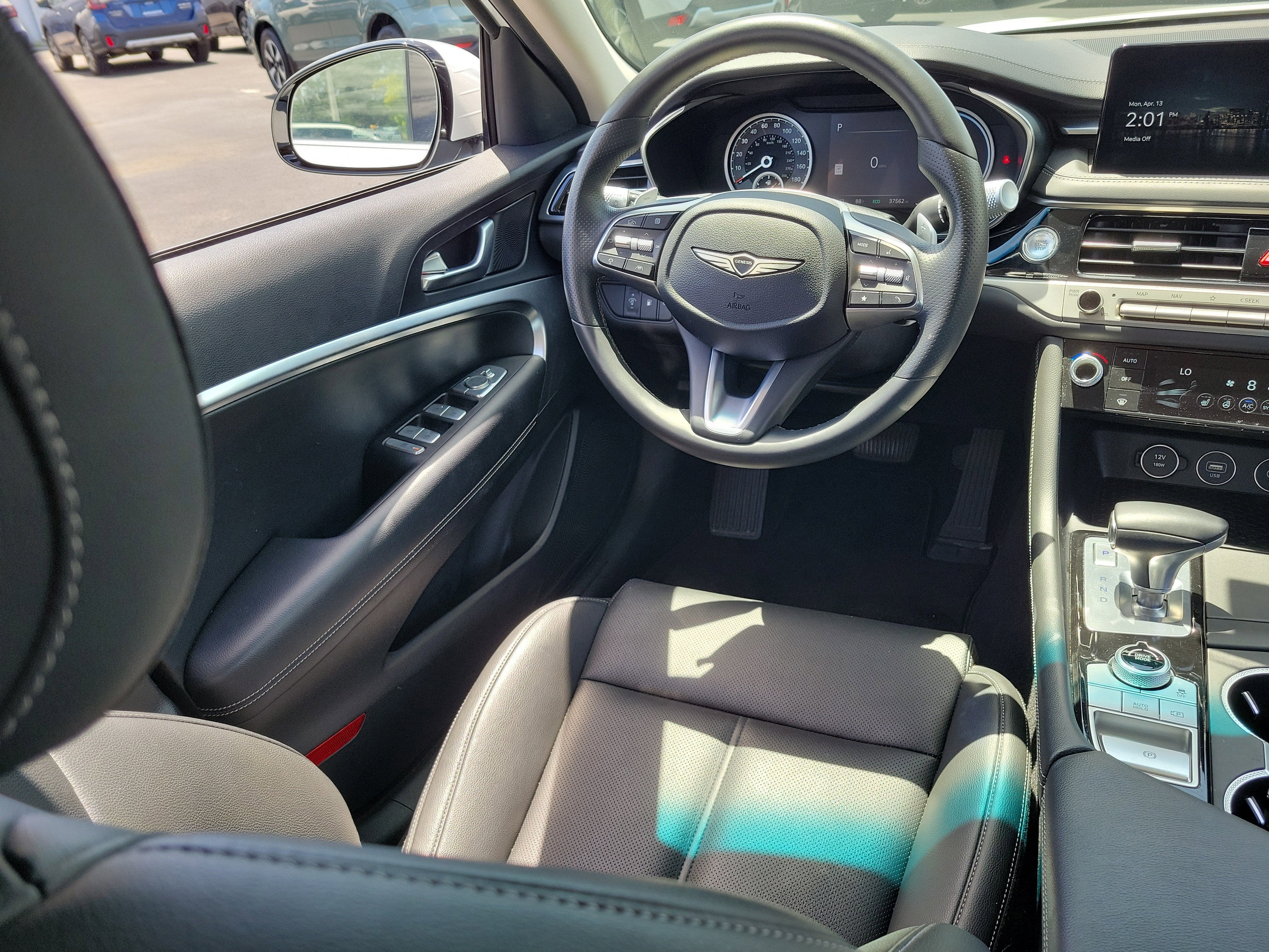 2025 Genesis G70 2.5T