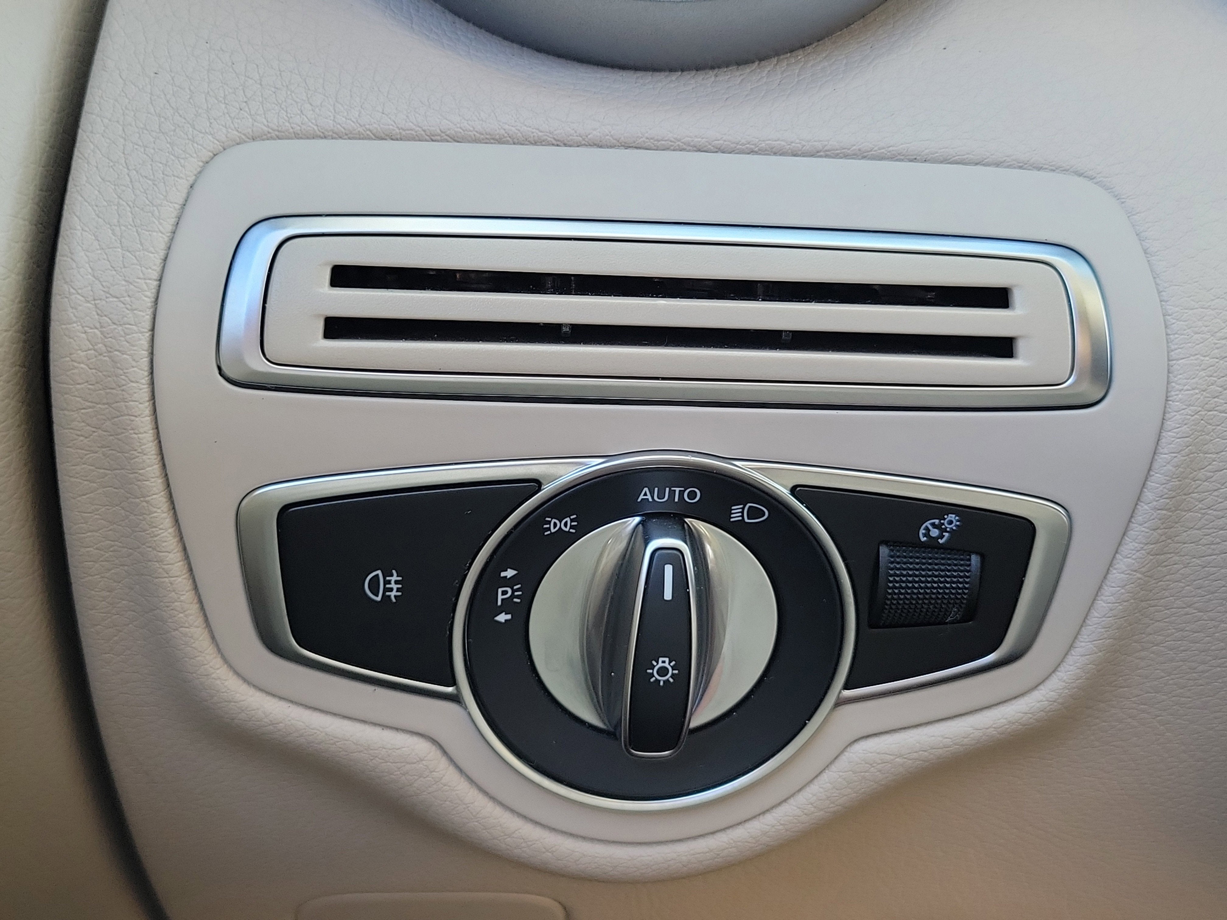 2021 Mercedes-Benz GLC GLC 300