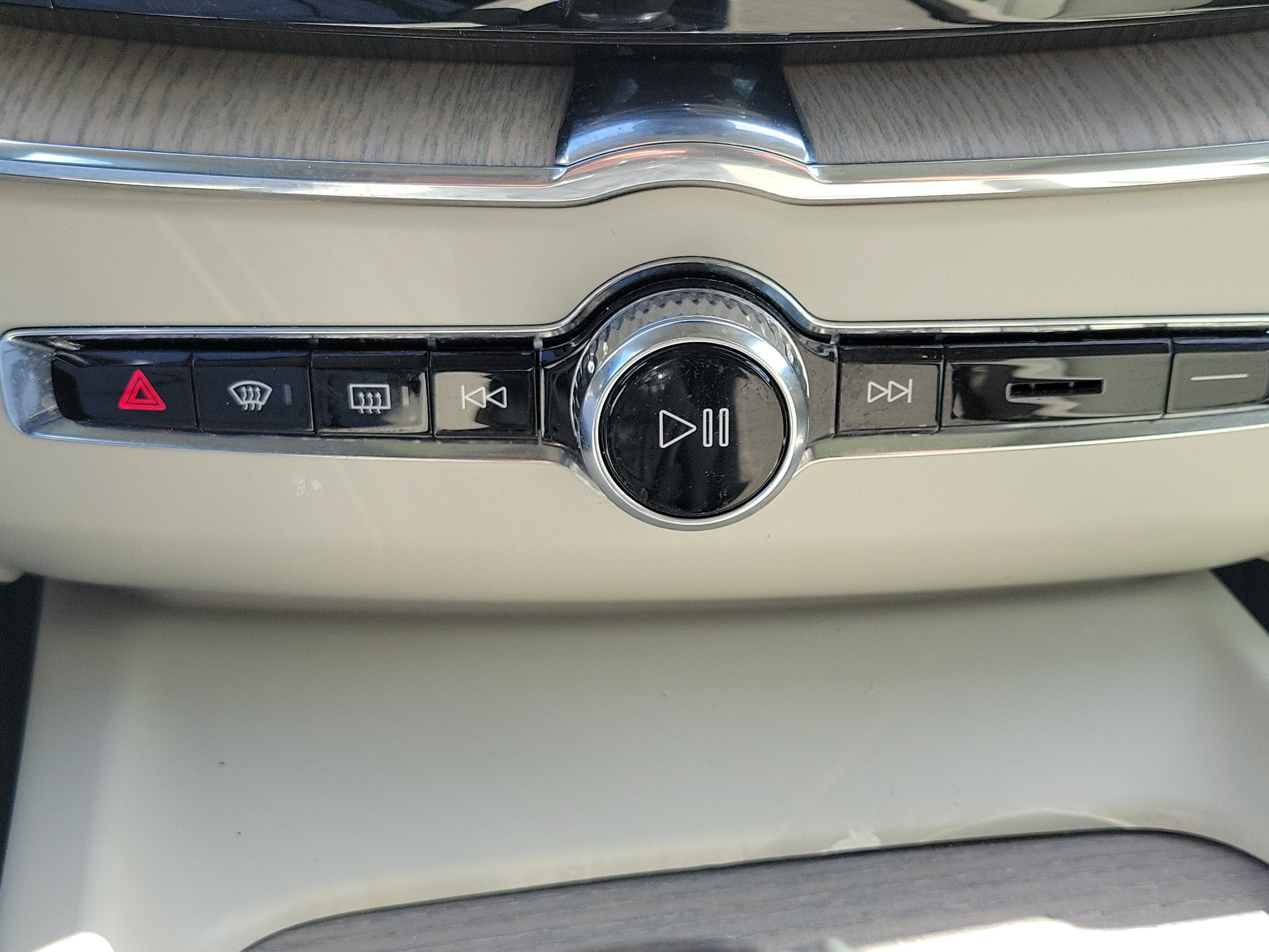 2021 Volvo XC60 Inscription