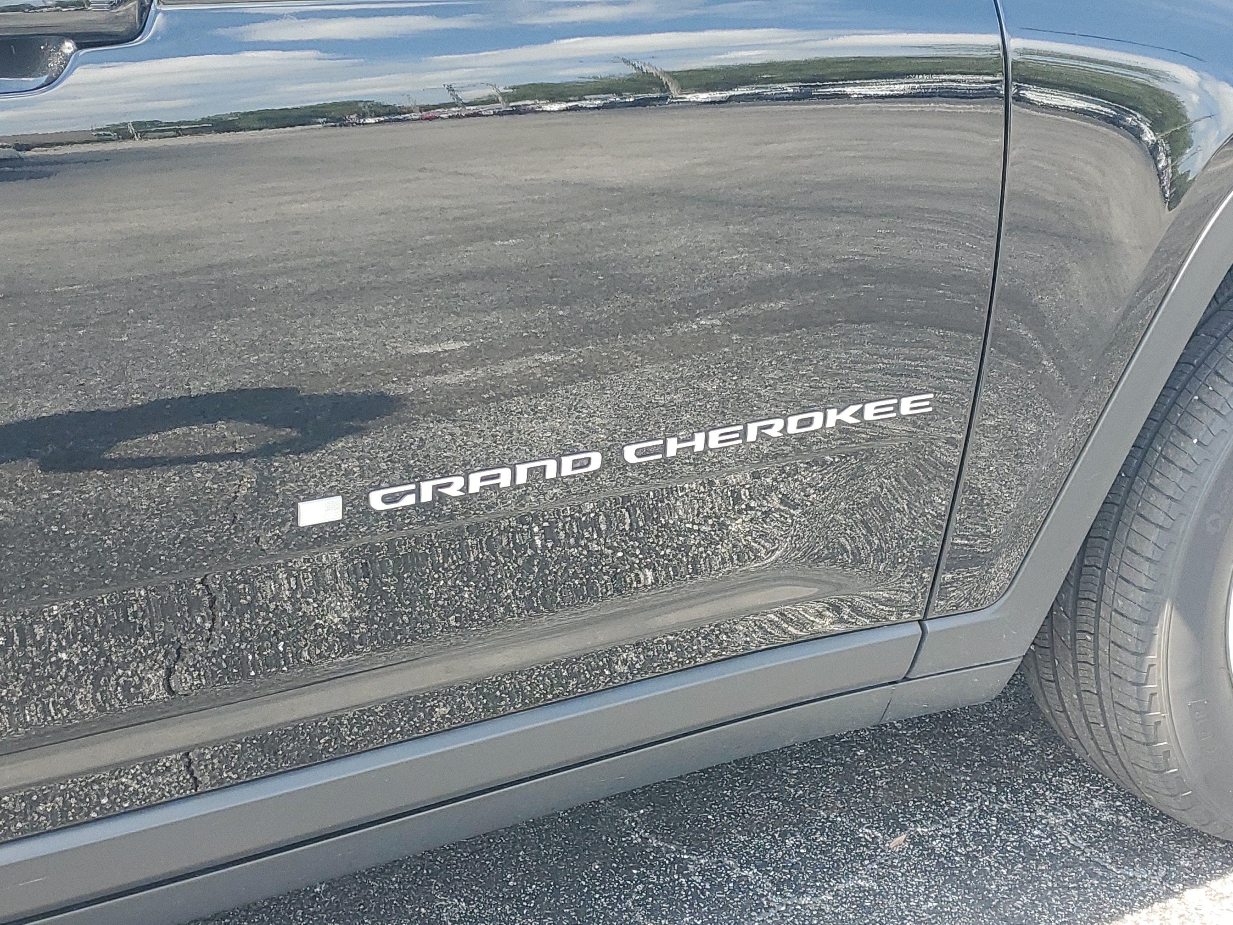 2025 Jeep Grand Cherokee L Laredo