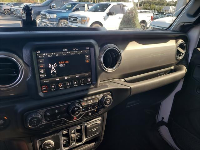 2021 Jeep Gladiator Overland