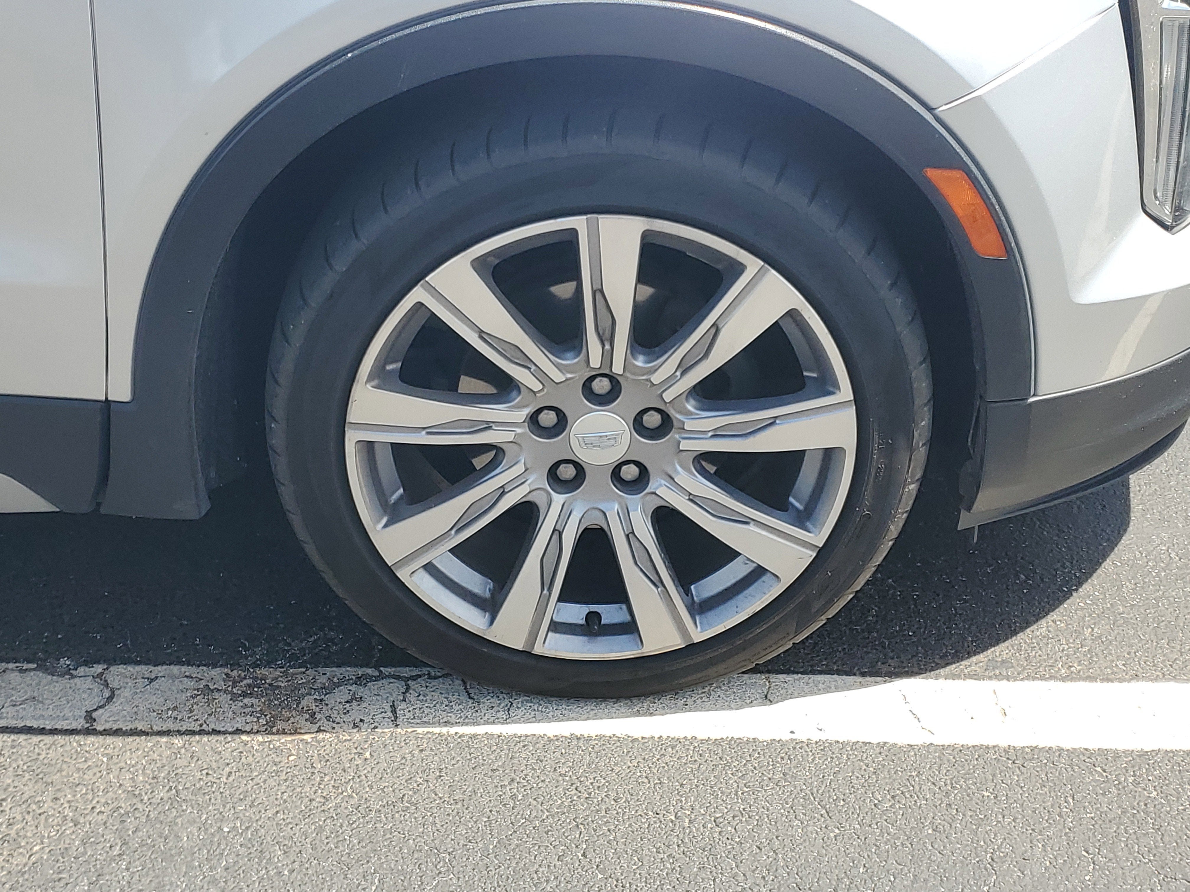 2019 Cadillac XT4 FWD Premium Luxury