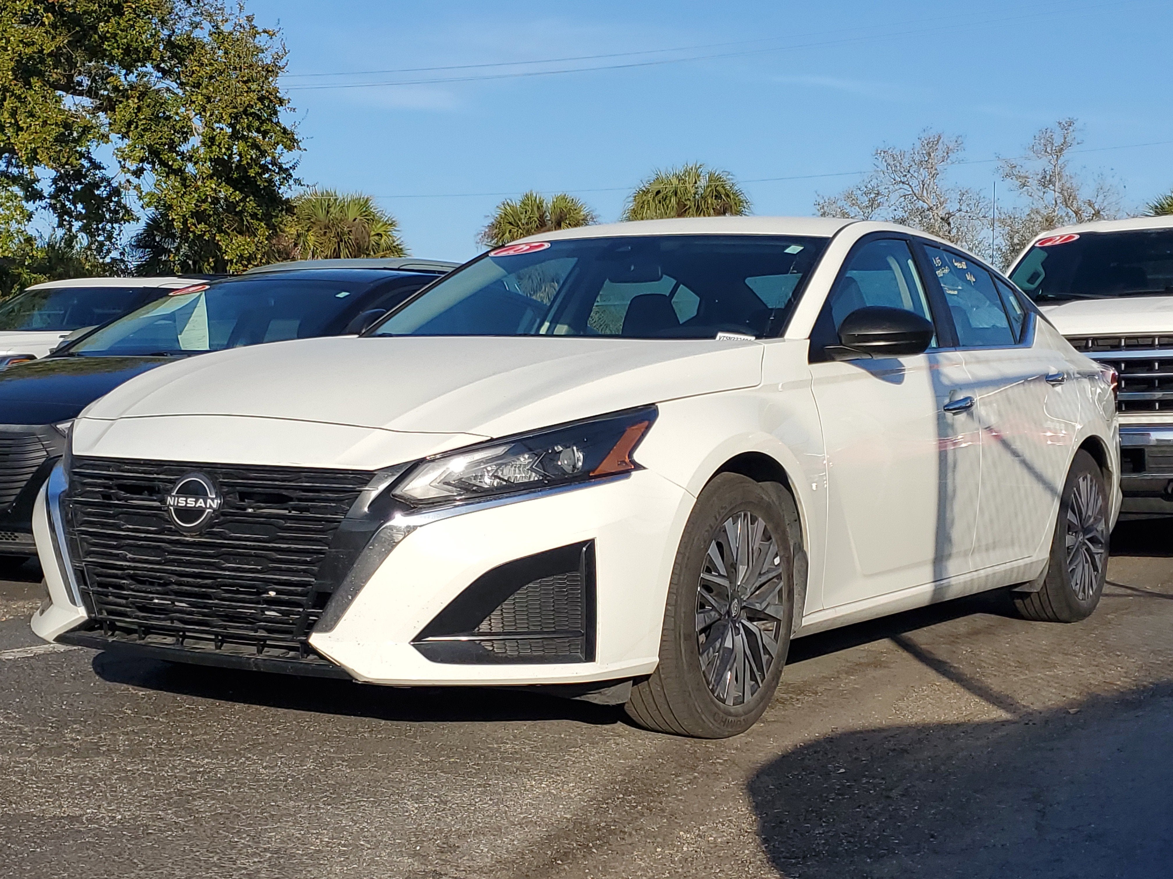 2025 Nissan Altima SV